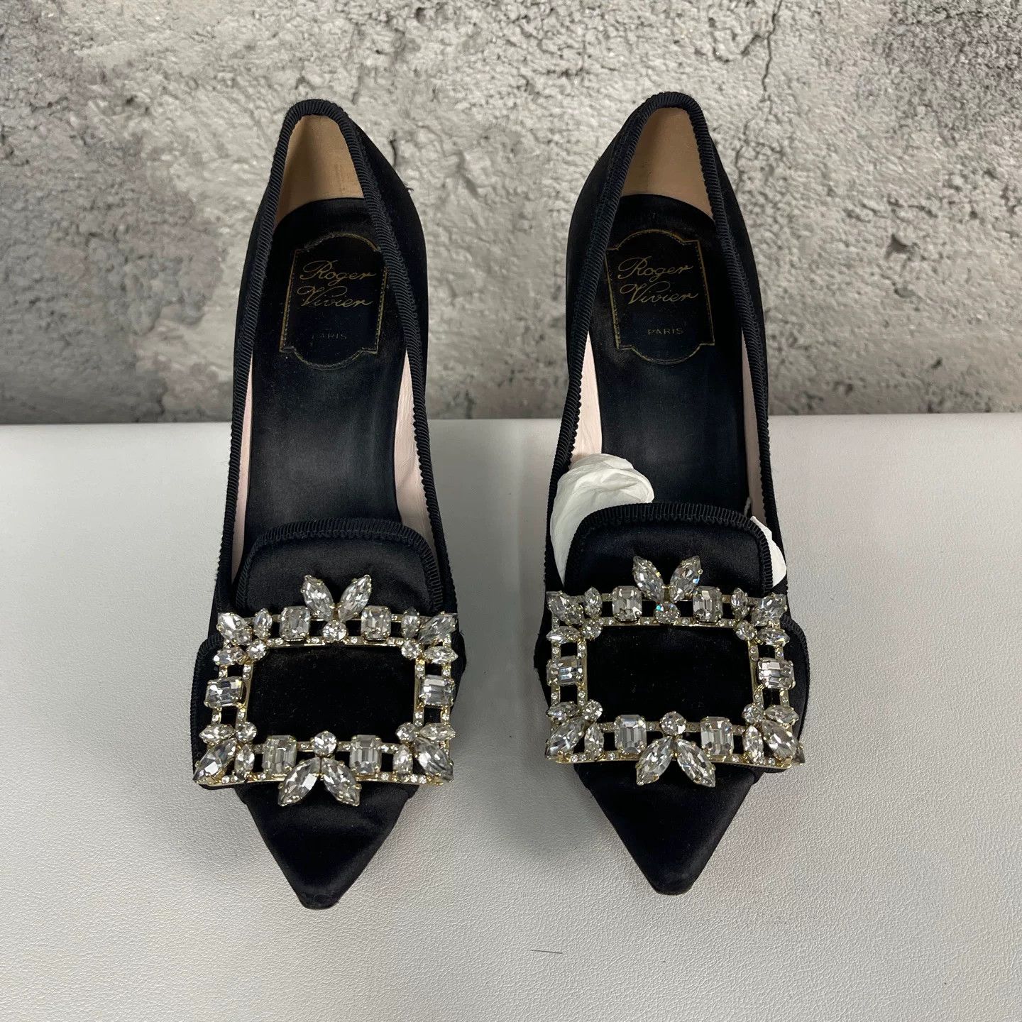 Roger Vivier Roger Vivier Crystal Buckle Heels Size 36.5 Size US 6.5 / IT 36.5 - 8 Thumbnail