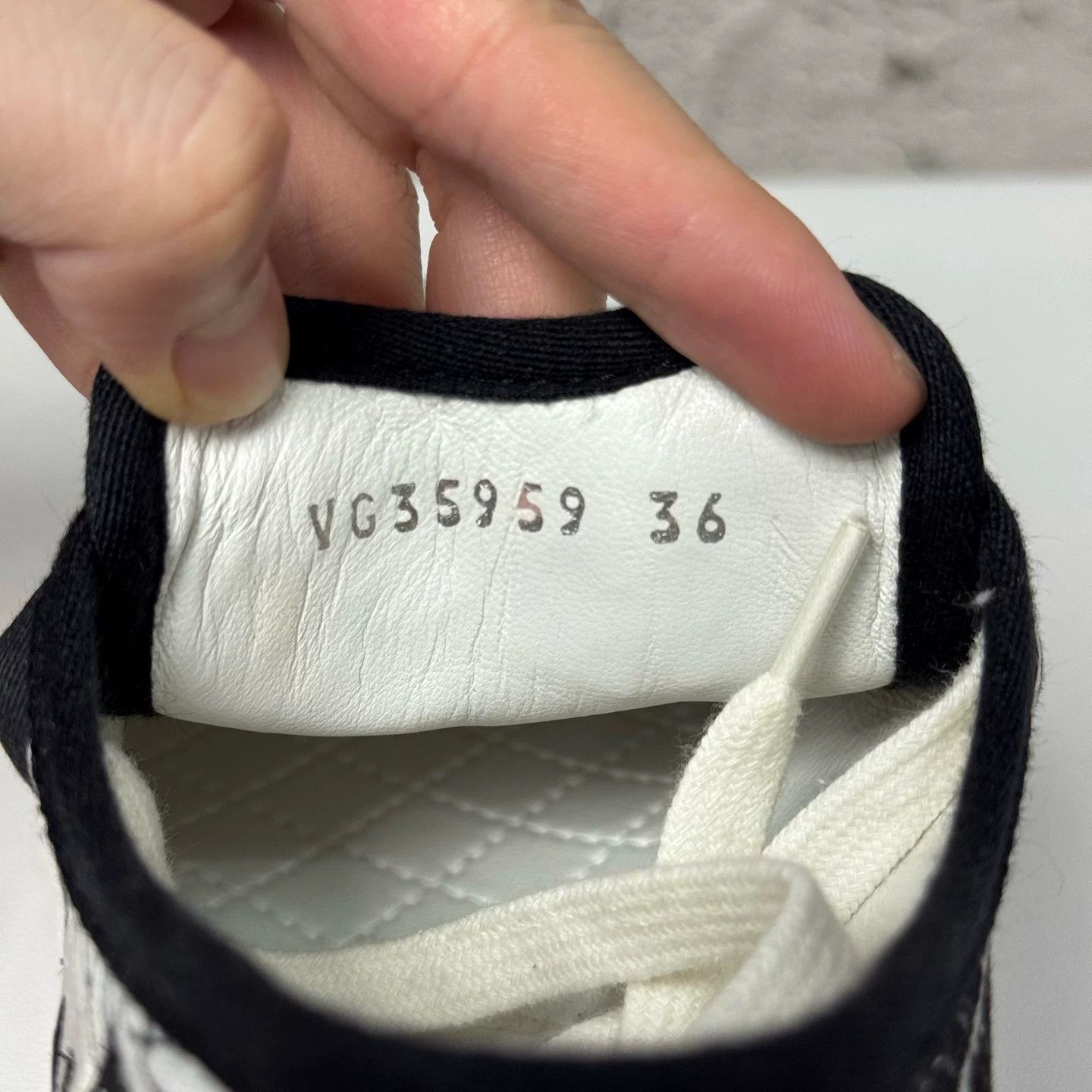 Chanel Chanel Logo Print Low-Top Sneakers Size 36 Size US 6 / IT 36 - 10 Thumbnail