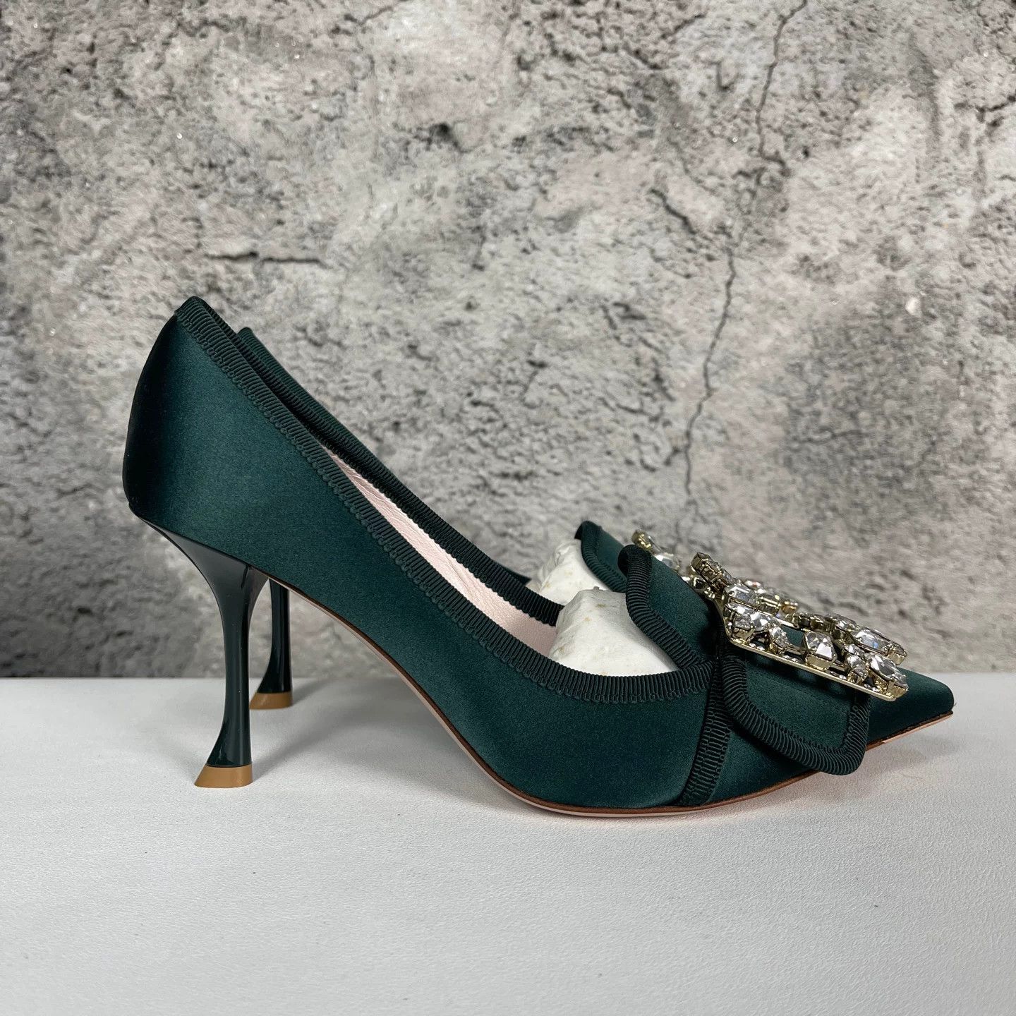 Roger Vivier Roger Vivier Crystal Buckle Heels Size 36.5 Size US 6.5 / IT 36.5 - 3 Thumbnail