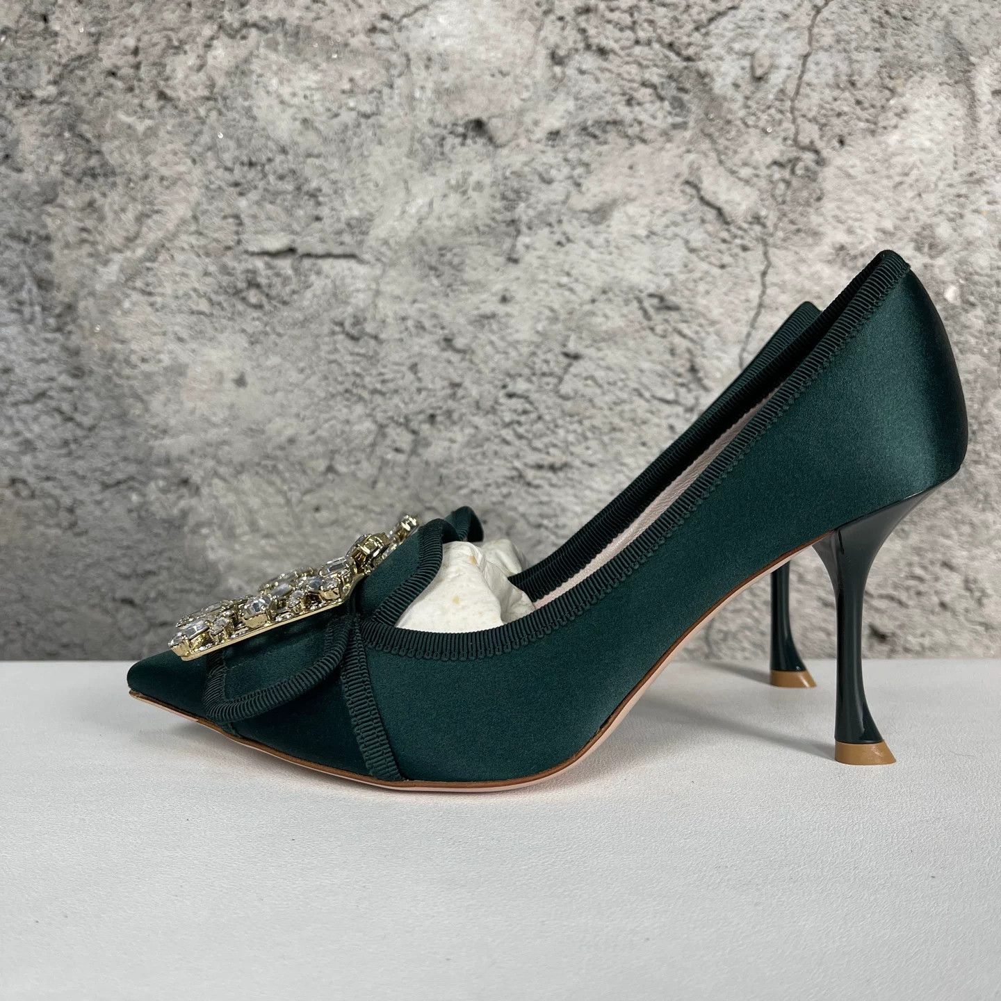 Roger Vivier Roger Vivier Crystal Buckle Heels Size 36.5 Size US 6.5 / IT 36.5 - 4 Thumbnail
