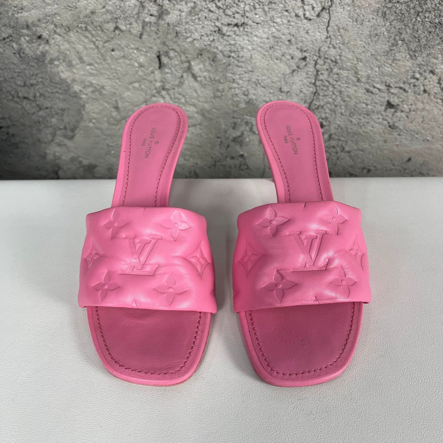 Louis Vuitton Louis Vuitton Pink Quilted Monogram Mules Size 37 Size US 7 / IT 37 - 8 Thumbnail