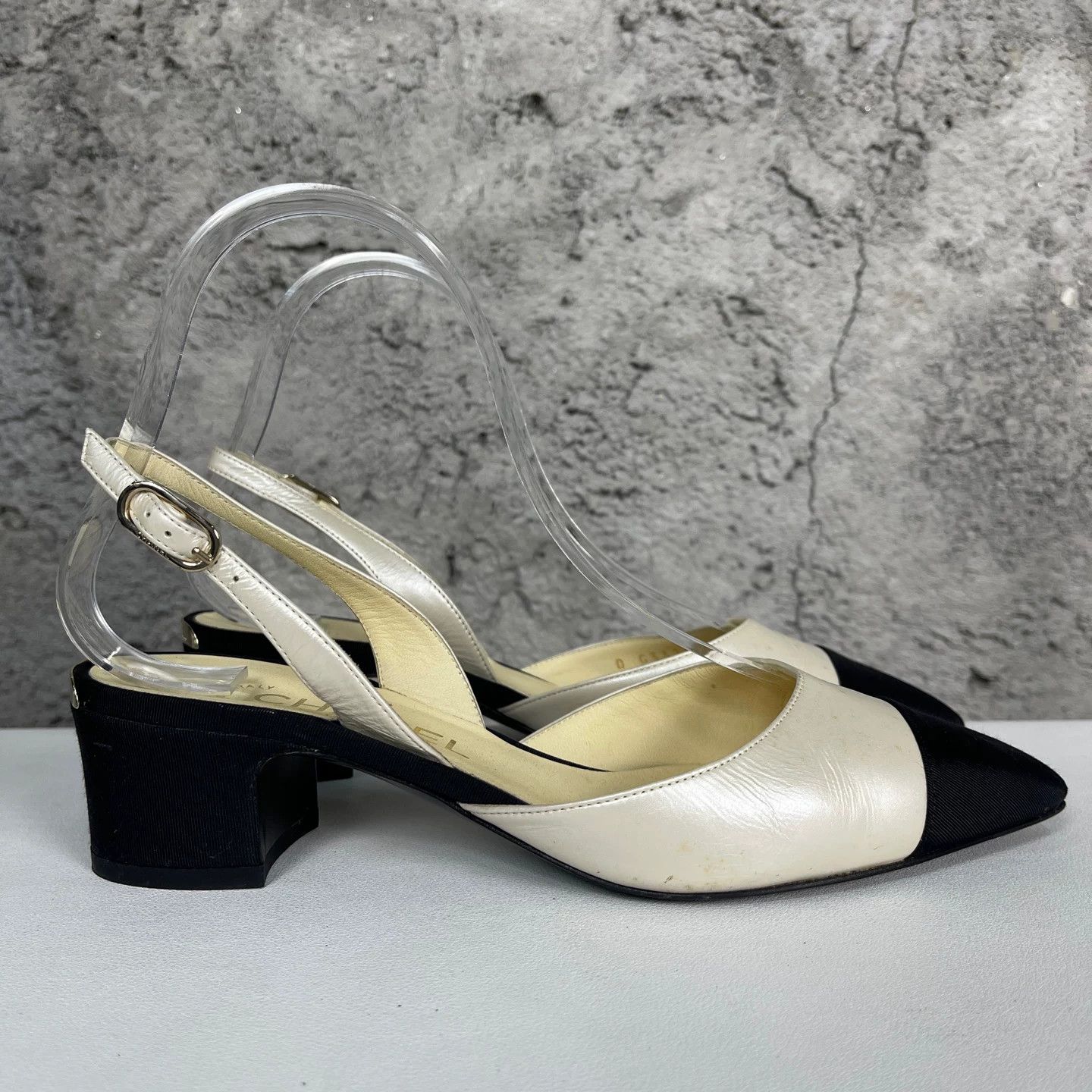 Chanel Chanel Cap-Toe Slingback Heels Size 36.5 Size US 6.5 / IT 36.5 - 3 Thumbnail