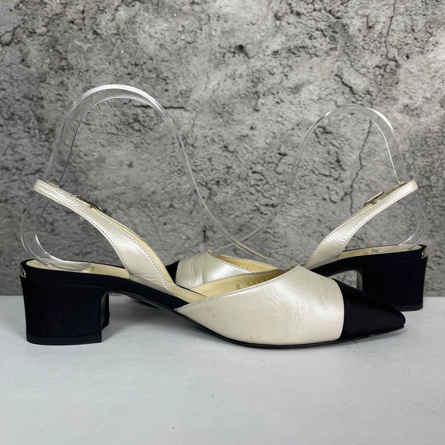 Chanel Chanel Cap-Toe Slingback Heels Size 36.5 Size US 6.5 / IT 36.5 - 6 Thumbnail