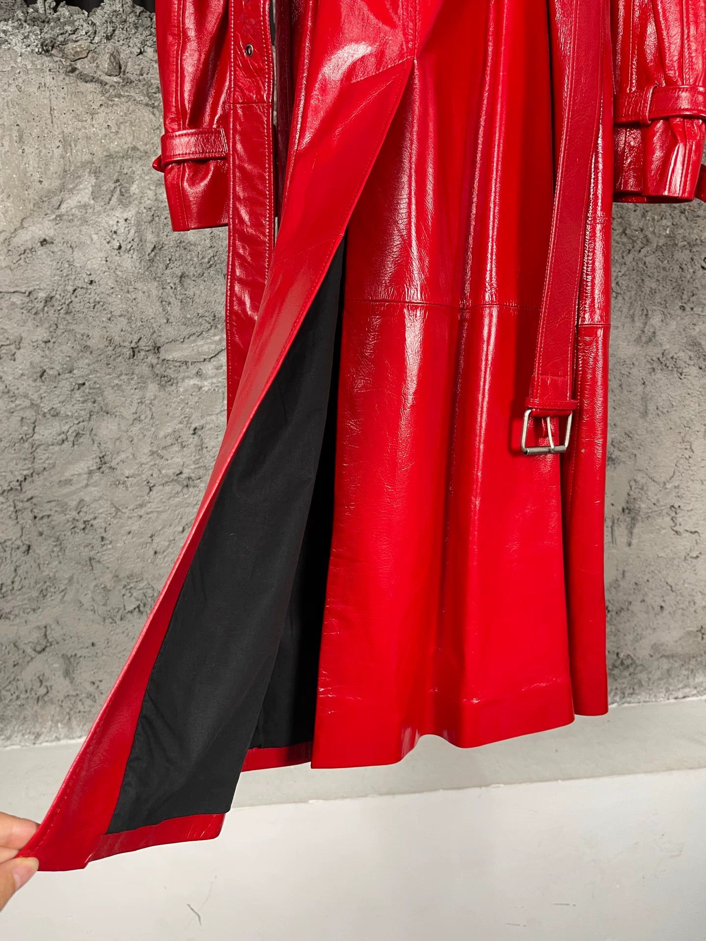 Dior Dior Red Leather Bee Embroidered Coat Size 34 Size XS / US 0-2 / IT 36-38 - 7 Thumbnail
