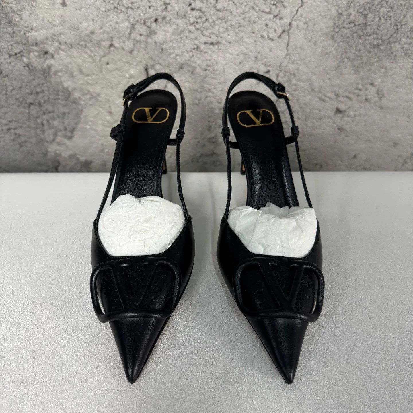 Valentino Valentino VLogo Slingback Heels Size 36.5 Size US 6.5 / IT 36.5 - 8 Thumbnail