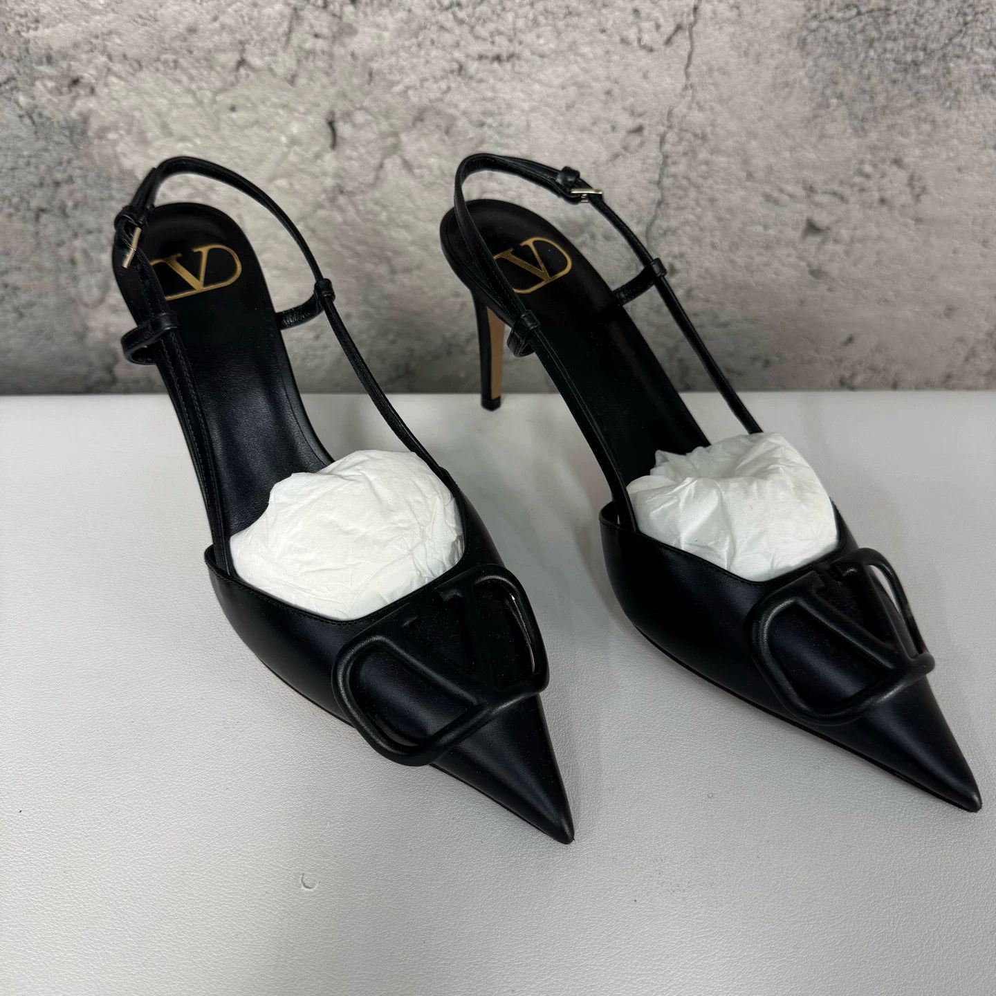 Valentino Valentino VLogo Slingback Heels Size 36.5 Size US 6.5 / IT 36.5 - 2 Thumbnail