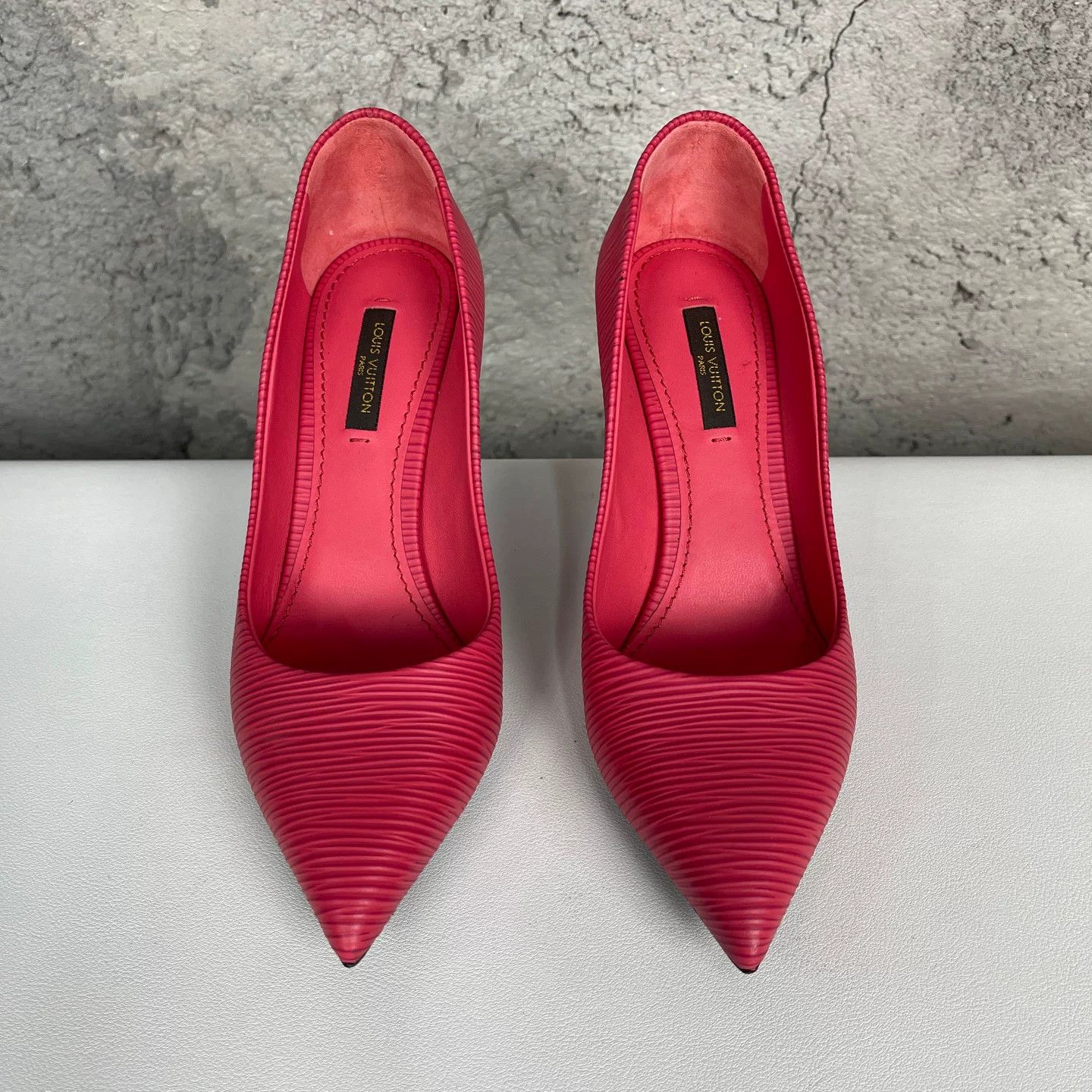 Louis Vuitton Louis Vuitton Epi Leather Pumps Pink Size 36 Size US 5 / IT 35 - 8 Thumbnail