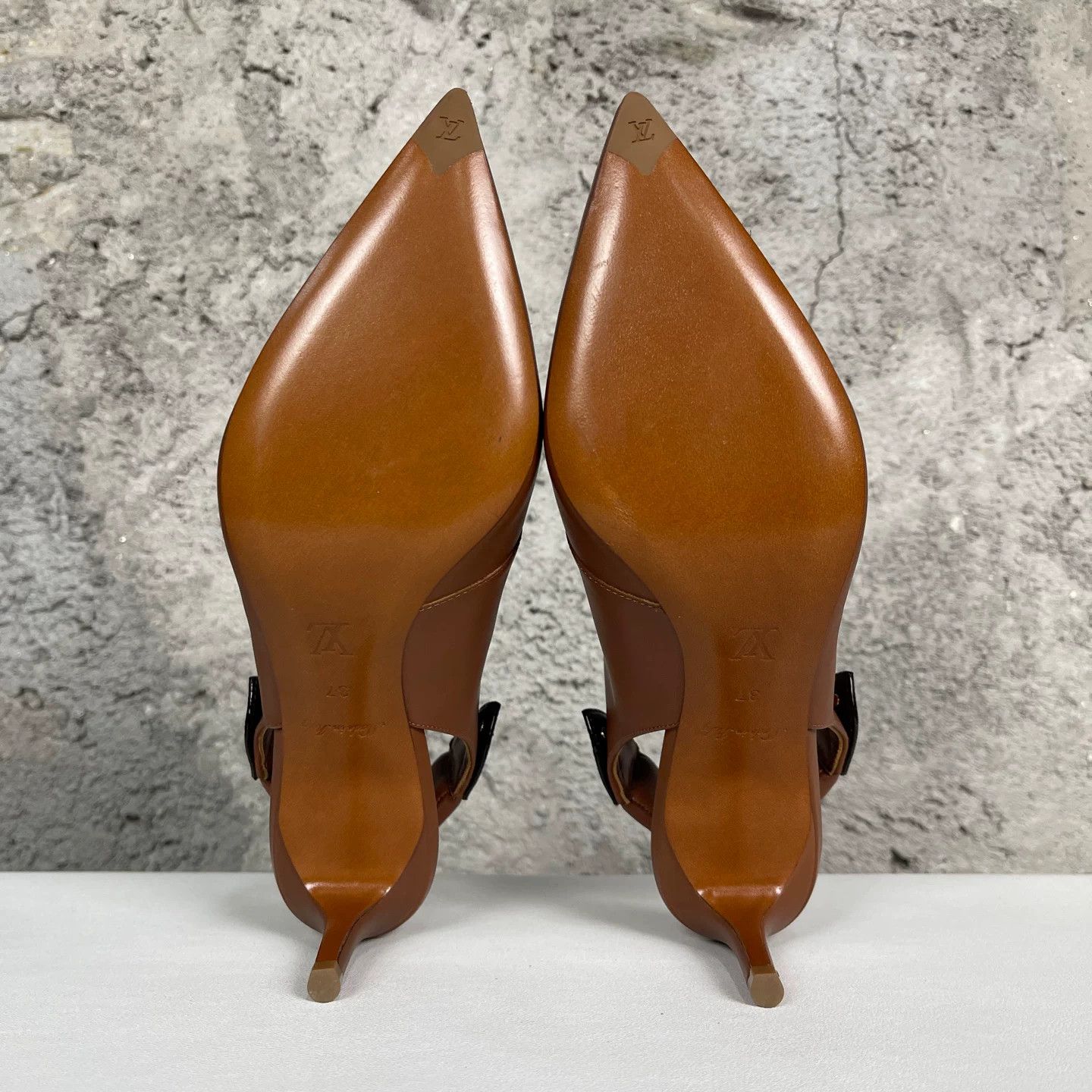 Louis Vuitton Louis Vuitton Monogram Slingback Heels Size 37 Size US 7 / IT 37 - 9 Thumbnail