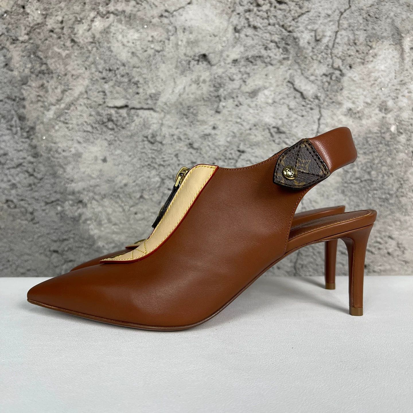 Louis Vuitton Louis Vuitton Monogram Slingback Heels Size 37 Size US 7 / IT 37 - 4 Thumbnail