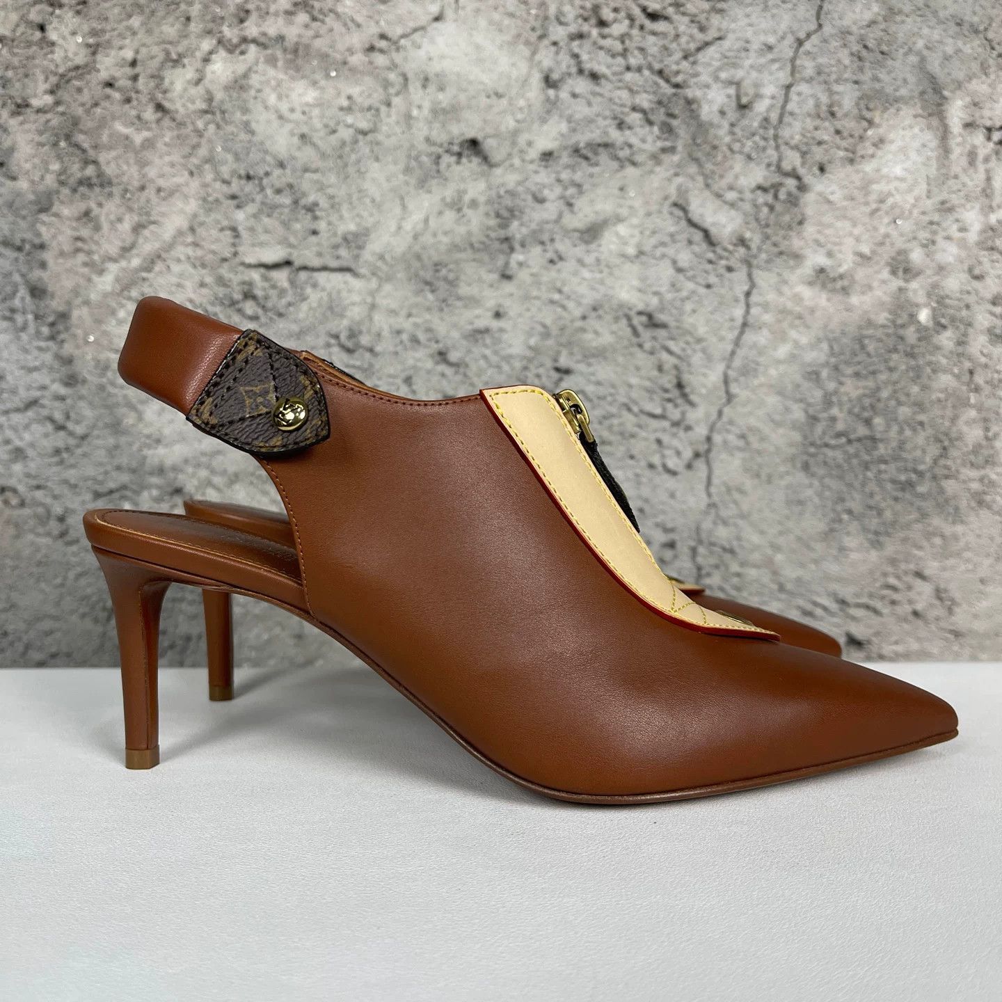 Louis Vuitton Louis Vuitton Monogram Slingback Heels Size 37 Size US 7 / IT 37 - 3 Thumbnail