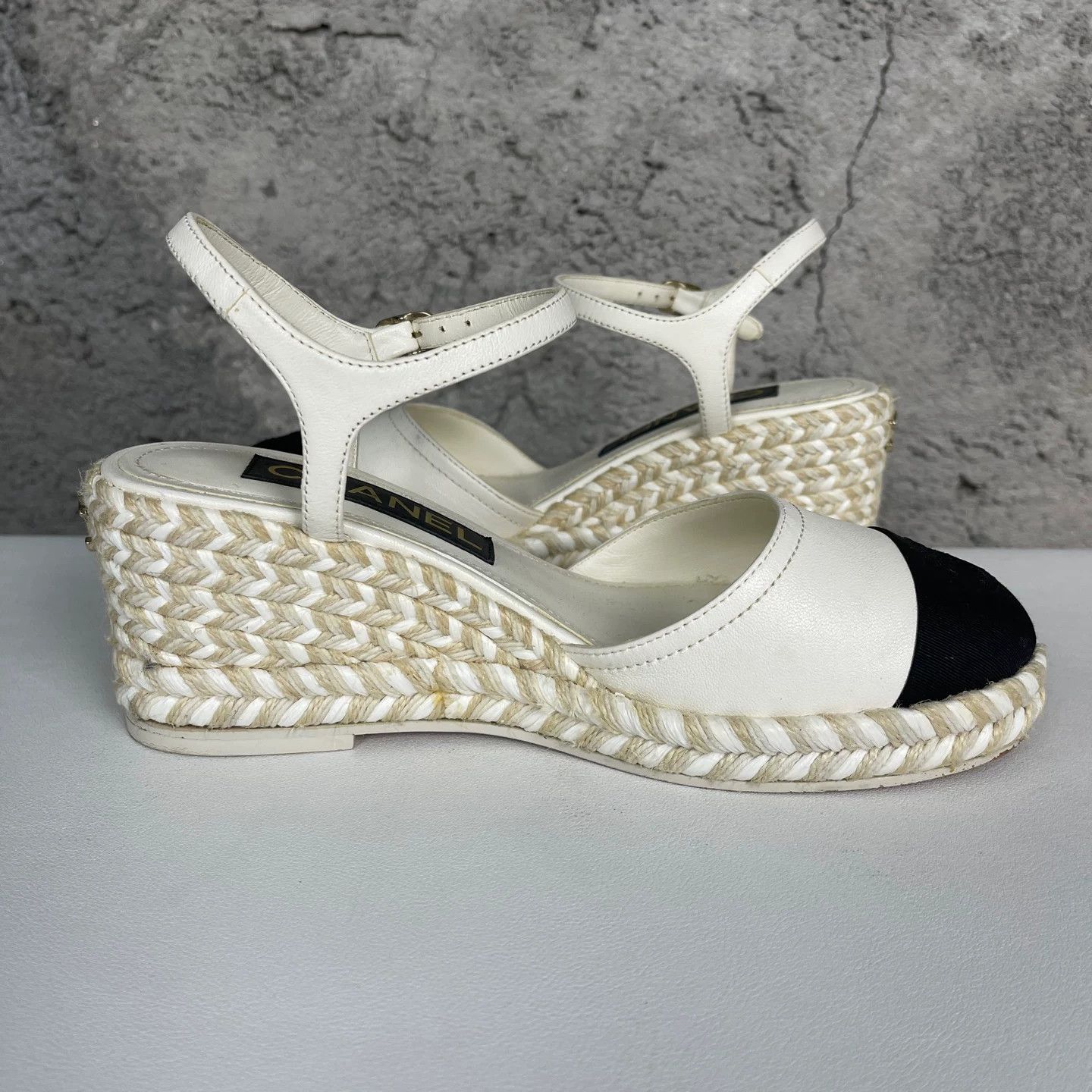 Chanel Chanel Two-Tone Espadrille Wedges Size 36 Size US 5 / IT 35 - 6 Thumbnail
