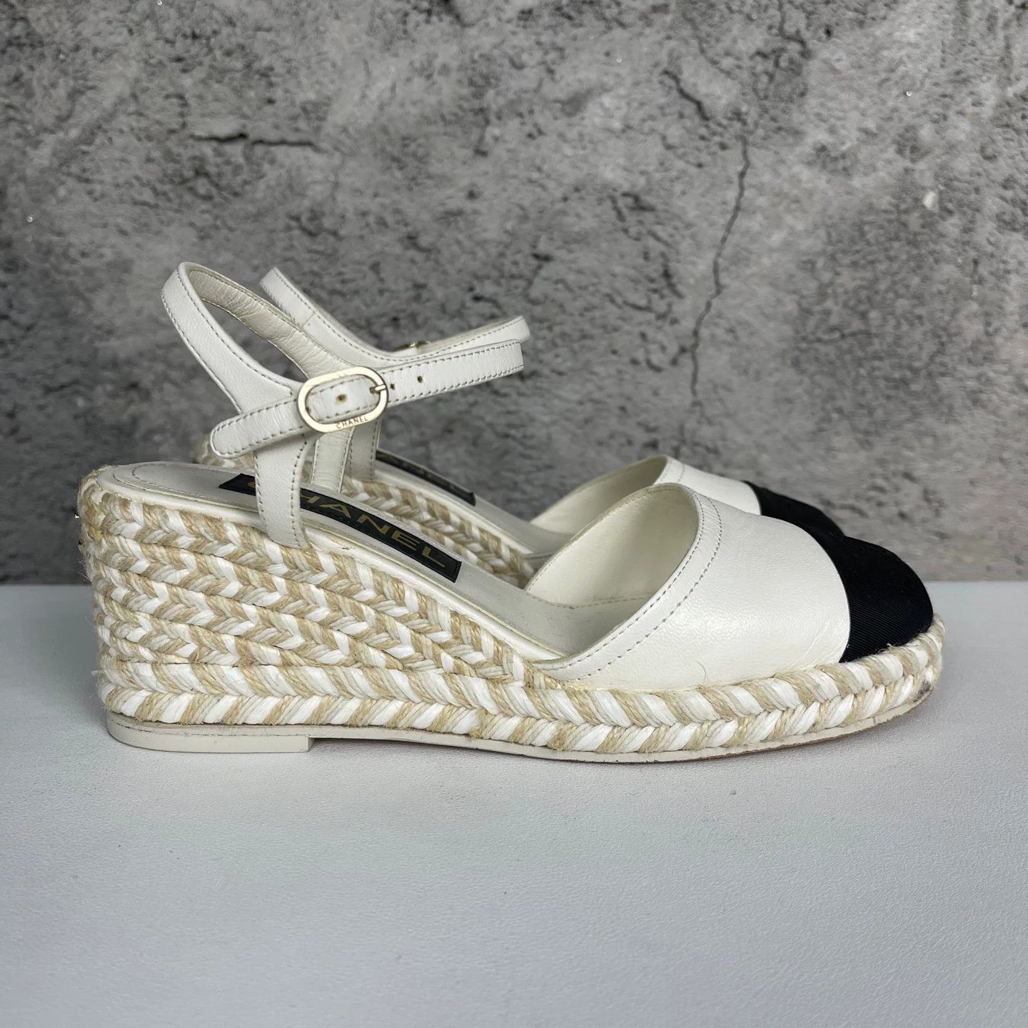 Chanel Chanel Two-Tone Espadrille Wedges Size 36 Size US 5 / IT 35 - 3 Thumbnail