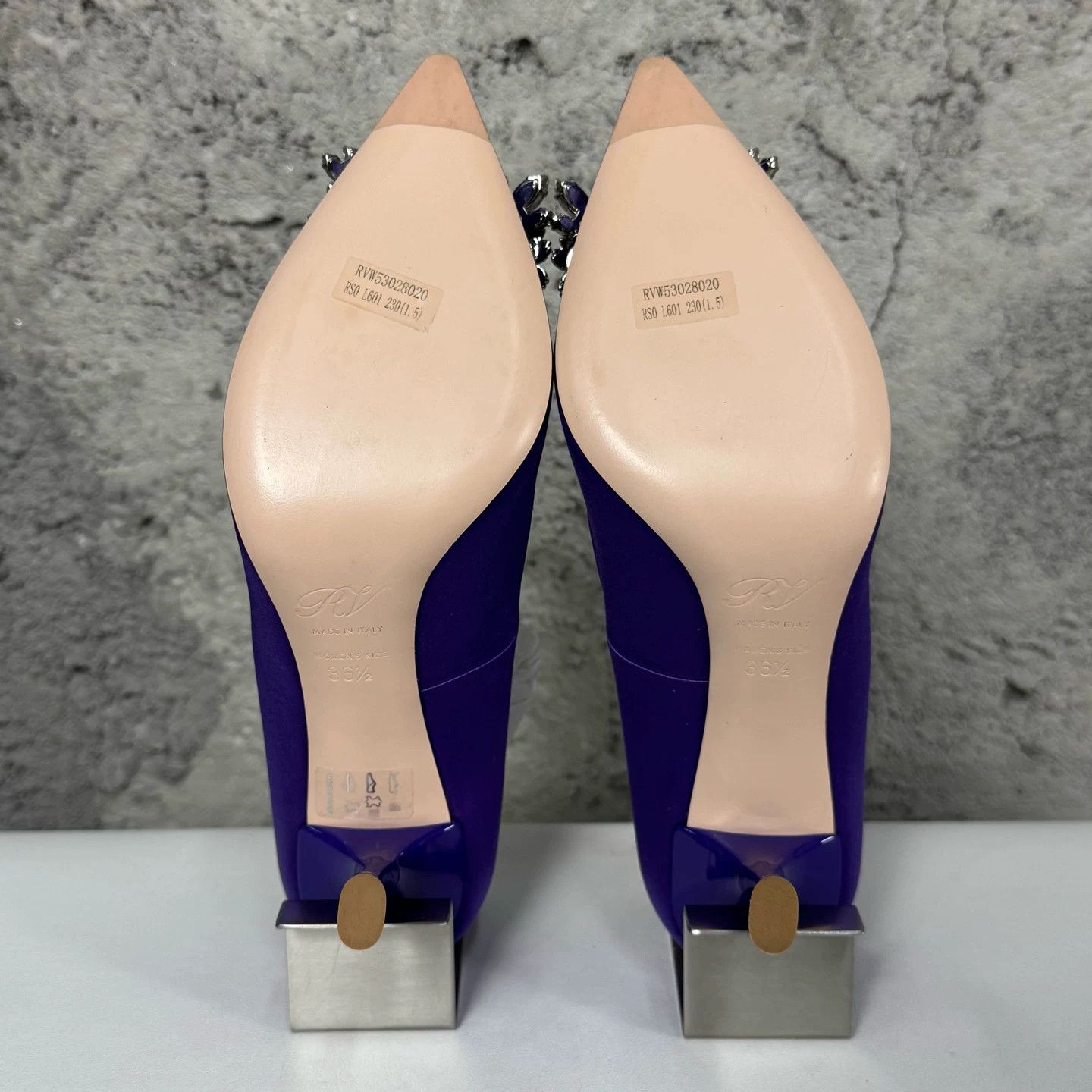 Roger Vivier Roger Vivier Satin Crystal Buckle Heels 36.5 Size US 6.5 / IT 36.5 - 9 Thumbnail