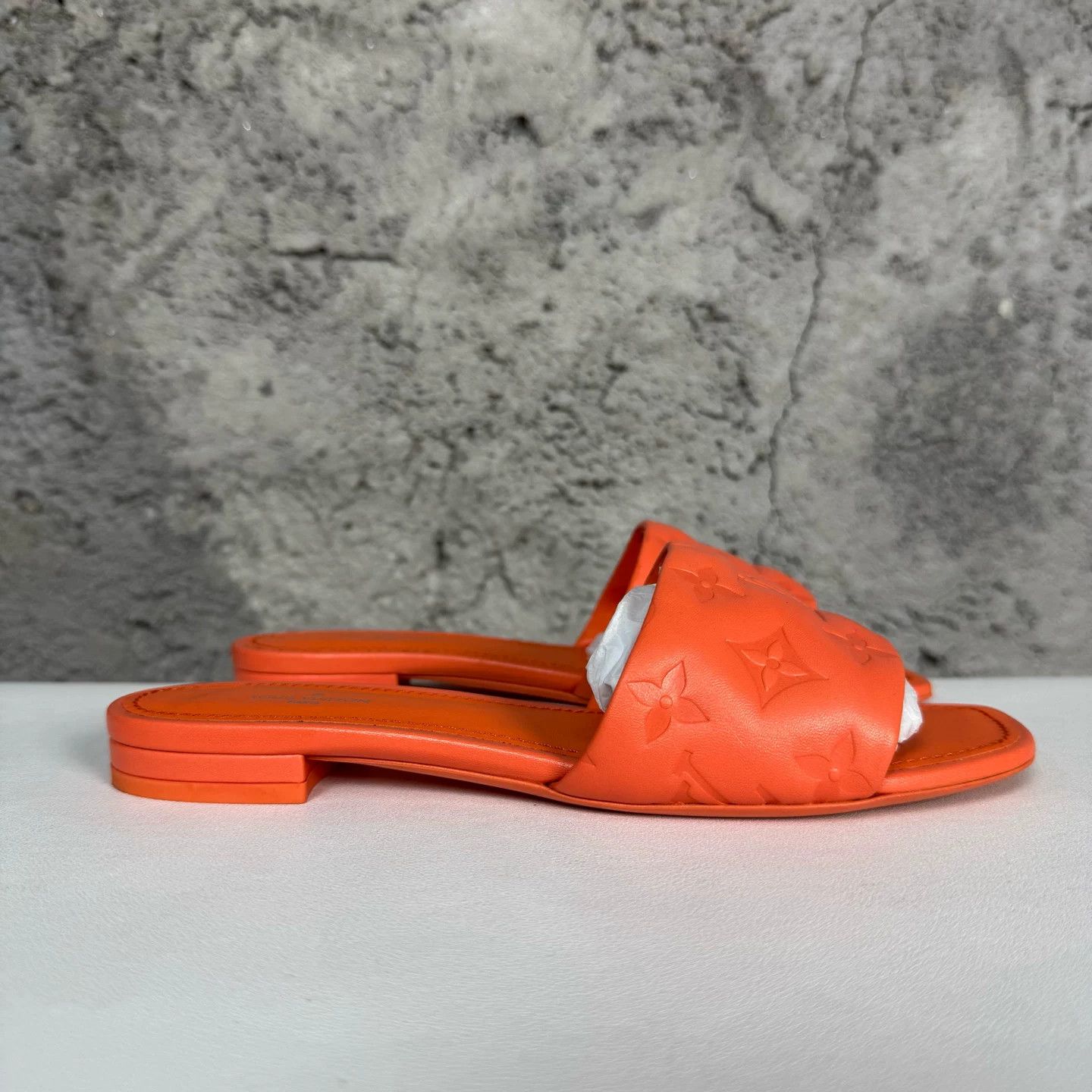 Louis Vuitton Louis Vuitton Orange Embossed Monogram Slides Size 37 Size US 7 / IT 37 - 3 Thumbnail