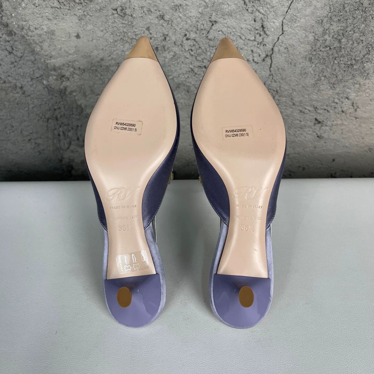 Roger Vivier Roger Vivier Crystal Buckle Satin Mules Size 36.5 Size US 6.5 / IT 36.5 - 9 Thumbnail