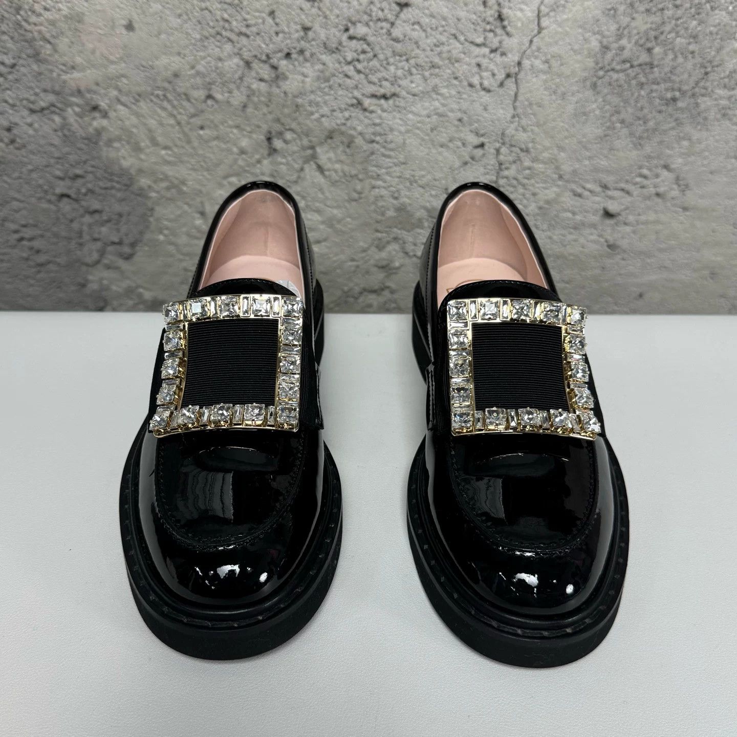 Roger Vivier Roger Vivier Crystal Buckle Loafers Size 36.5 Size US 6.5 / IT 36.5 - 8 Thumbnail