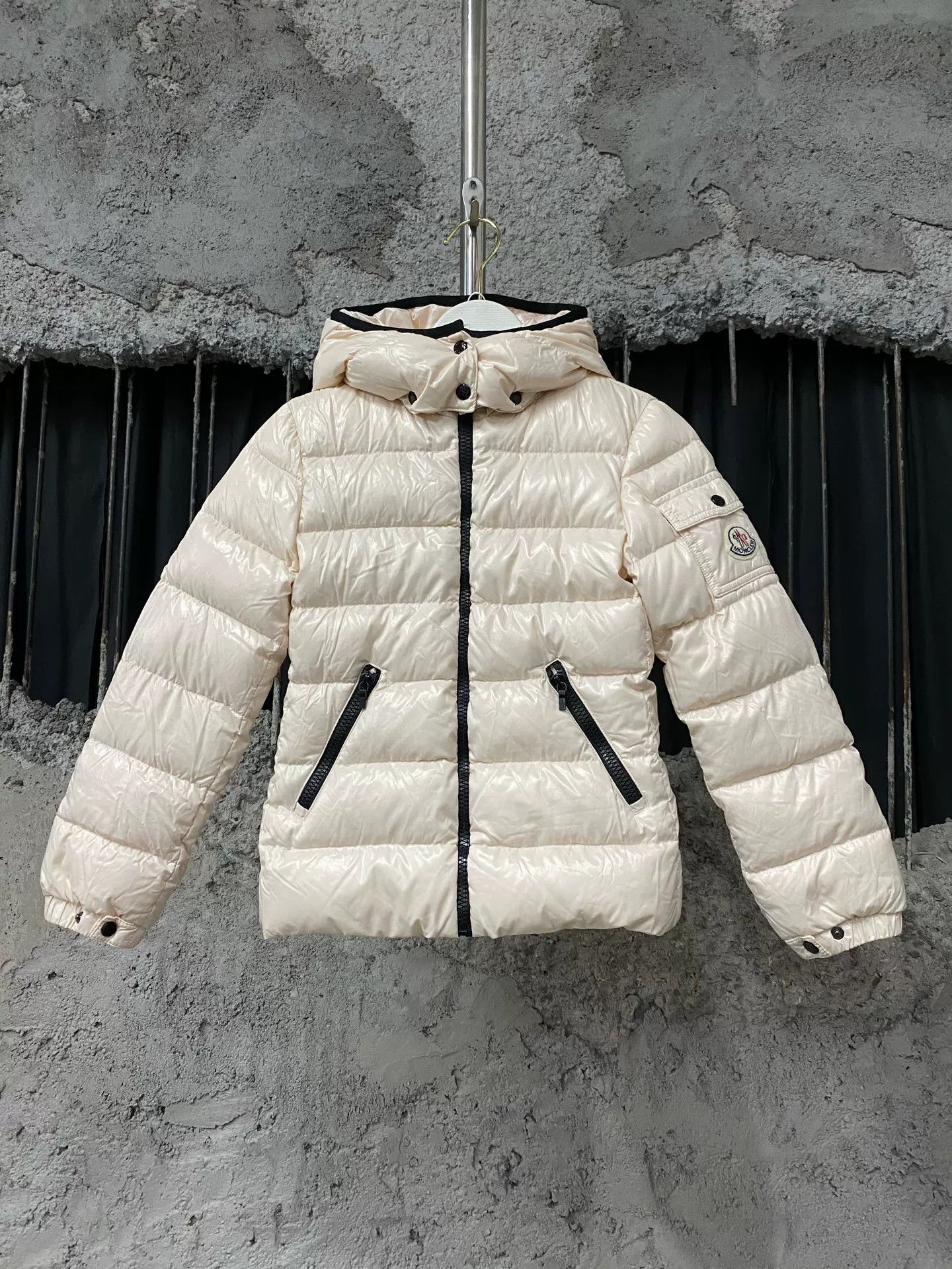 Moncler Moncler Bady Down Jacket Size XXS Size XXS / US 00 / IT 34 - 2 Thumbnail