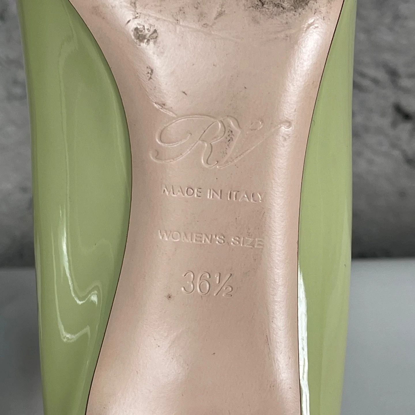 Roger Vivier Roger Vivier Patent Heels Size 36.5 Size US 6.5 / IT 36.5 - 10 Thumbnail
