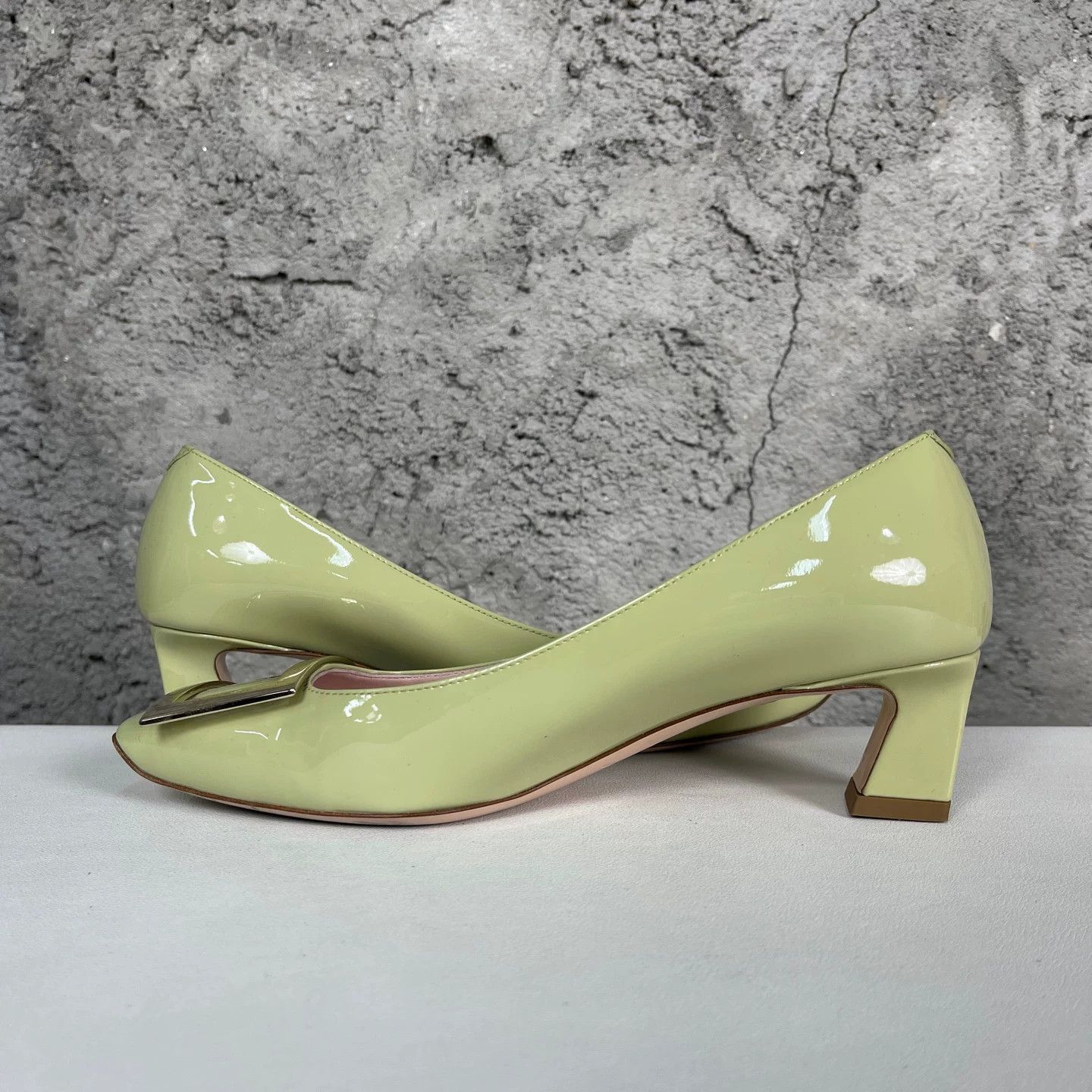 Roger Vivier Roger Vivier Patent Heels Size 36.5 Size US 6.5 / IT 36.5 - 7 Thumbnail