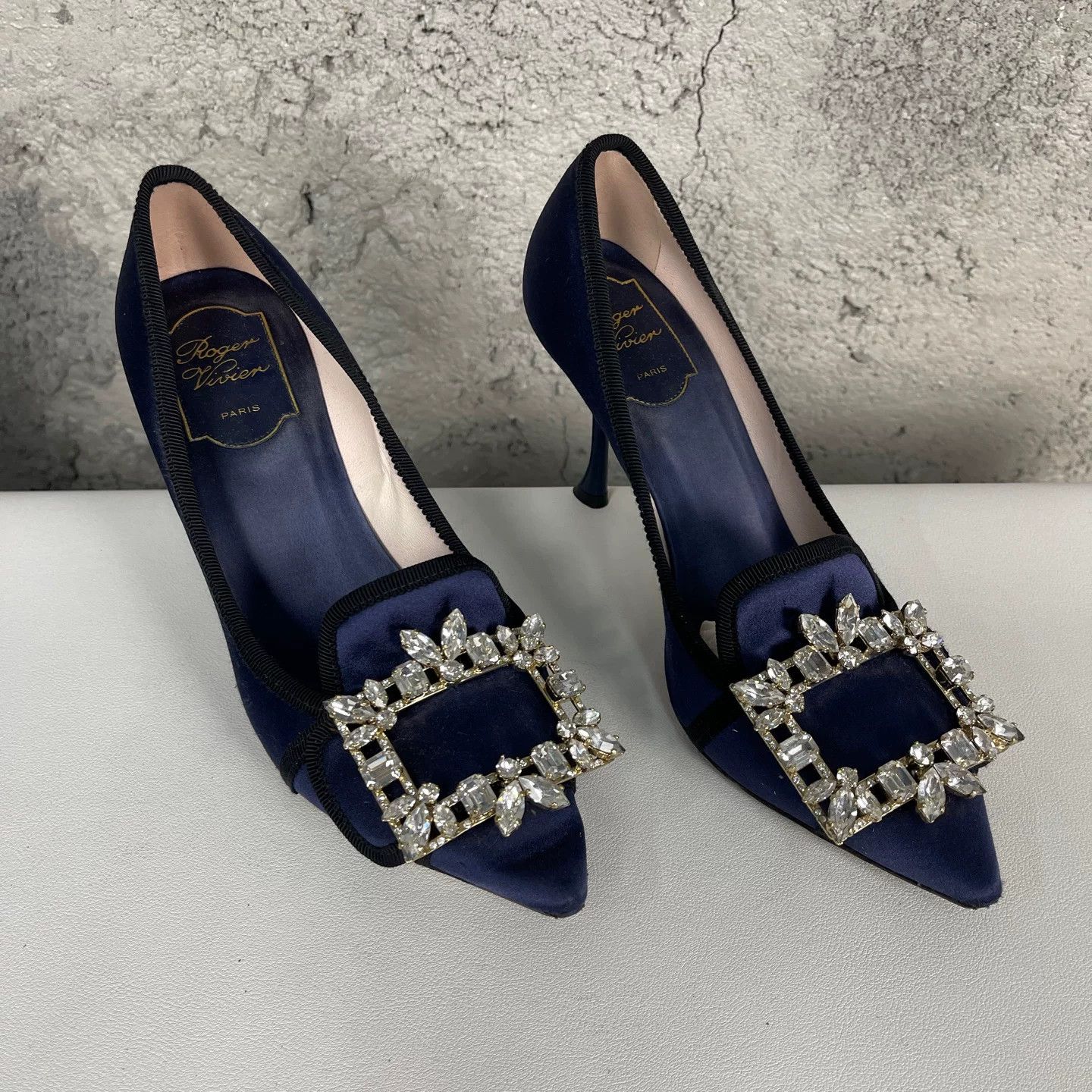Roger Vivier Roger Vivier Crystal Buckle Satin Heels Size 36.5 Size US 6.5 / IT 36.5 - 2 Thumbnail