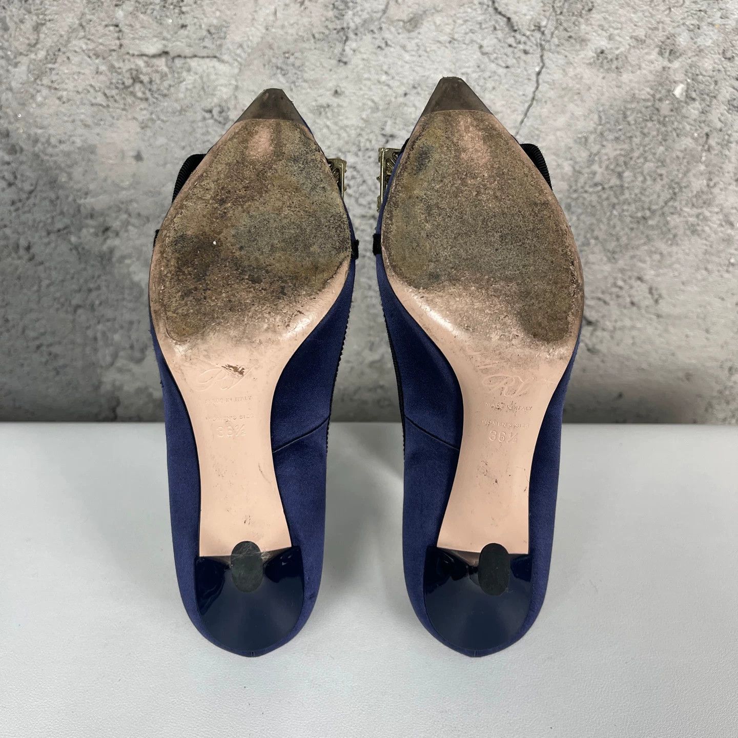 Roger Vivier Roger Vivier Crystal Buckle Satin Heels Size 36.5 Size US 6.5 / IT 36.5 - 9 Thumbnail