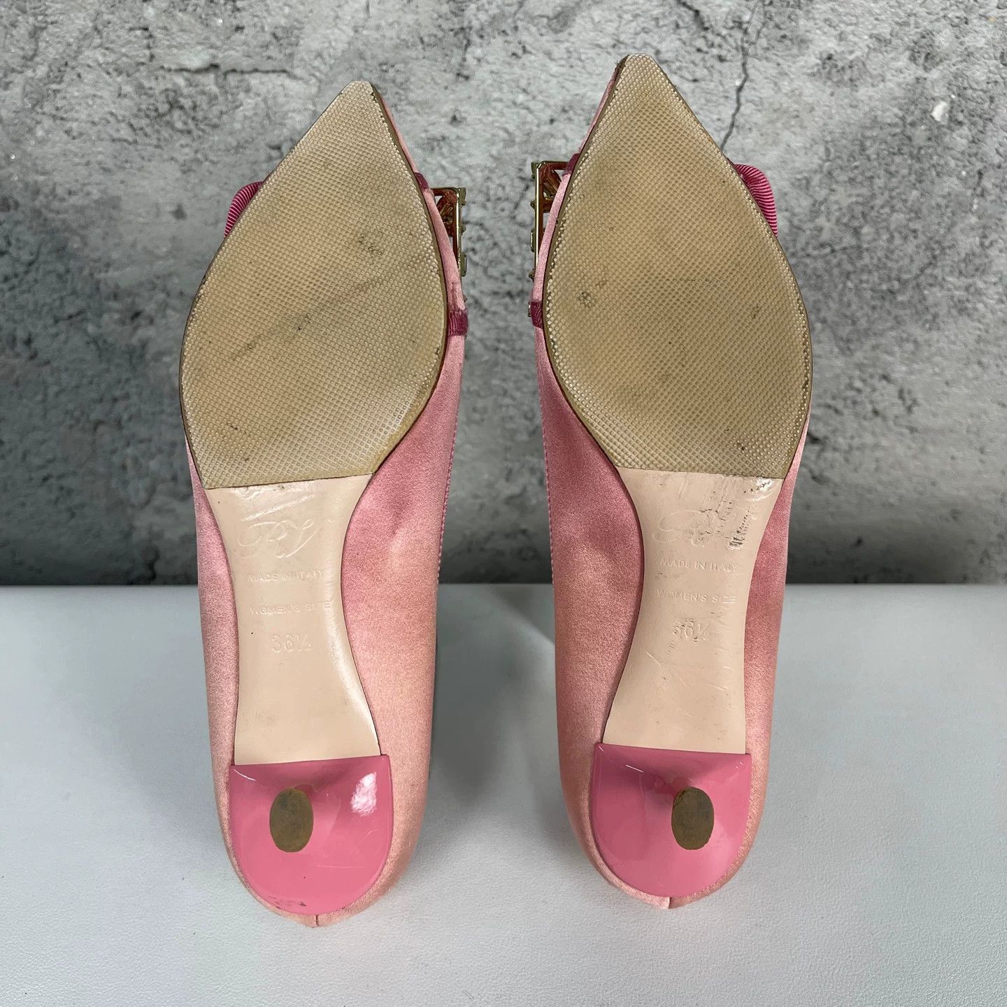 Roger Vivier Roger Vivier Rhinestone Buckle Pumps Size 36.5 Size US 6.5 / IT 36.5 - 9 Thumbnail
