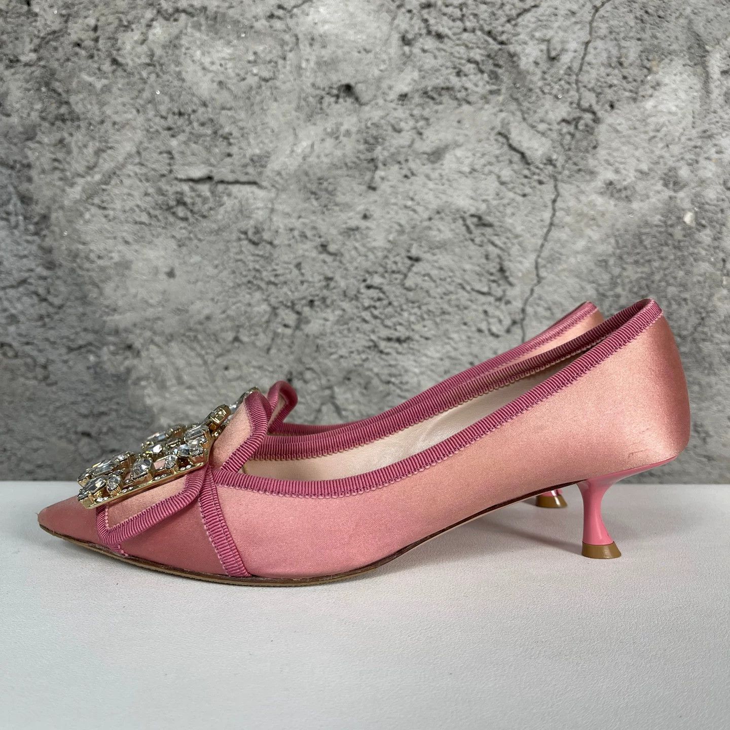 Roger Vivier Roger Vivier Rhinestone Buckle Pumps Size 36.5 Size US 6.5 / IT 36.5 - 4 Thumbnail