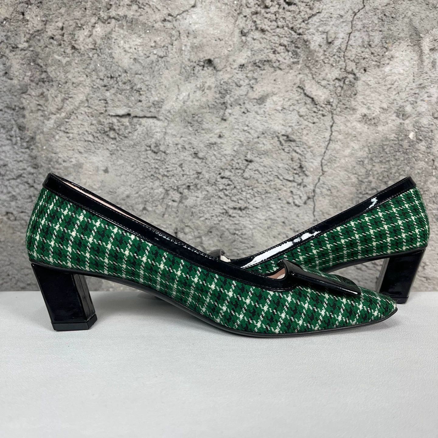Roger Vivier Roger Vivier Green Checkered Heels Size 36.5 Size US 6.5 / IT 36.5 - 6 Thumbnail