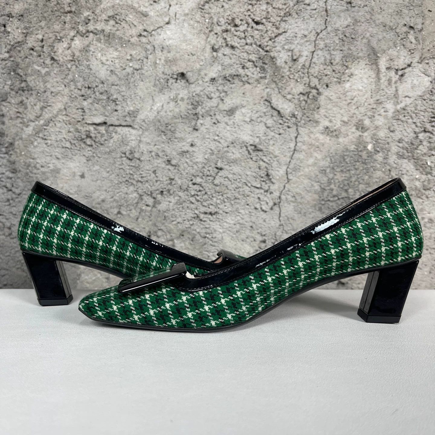 Roger Vivier Roger Vivier Green Checkered Heels Size 36.5 Size US 6.5 / IT 36.5 - 7 Thumbnail