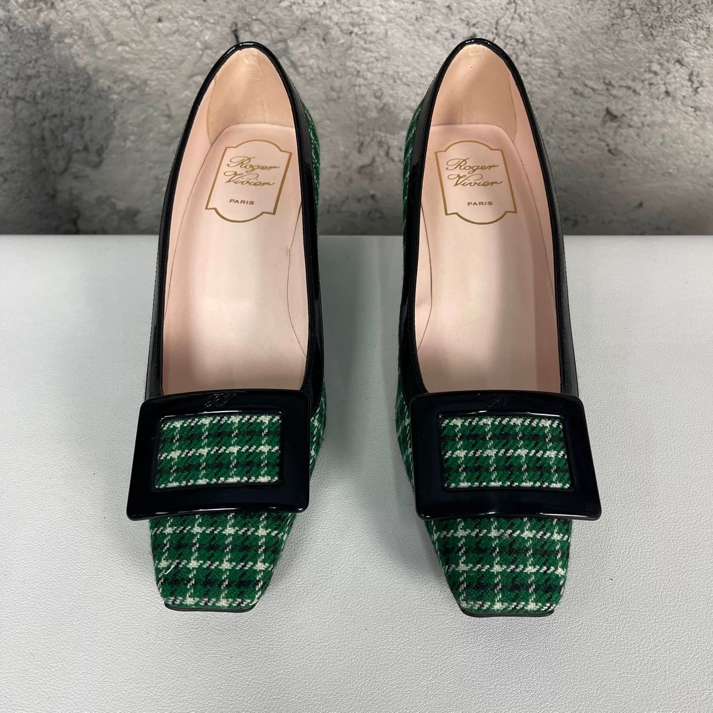 Roger Vivier Roger Vivier Green Checkered Heels Size 36.5 Size US 6.5 / IT 36.5 - 8 Thumbnail