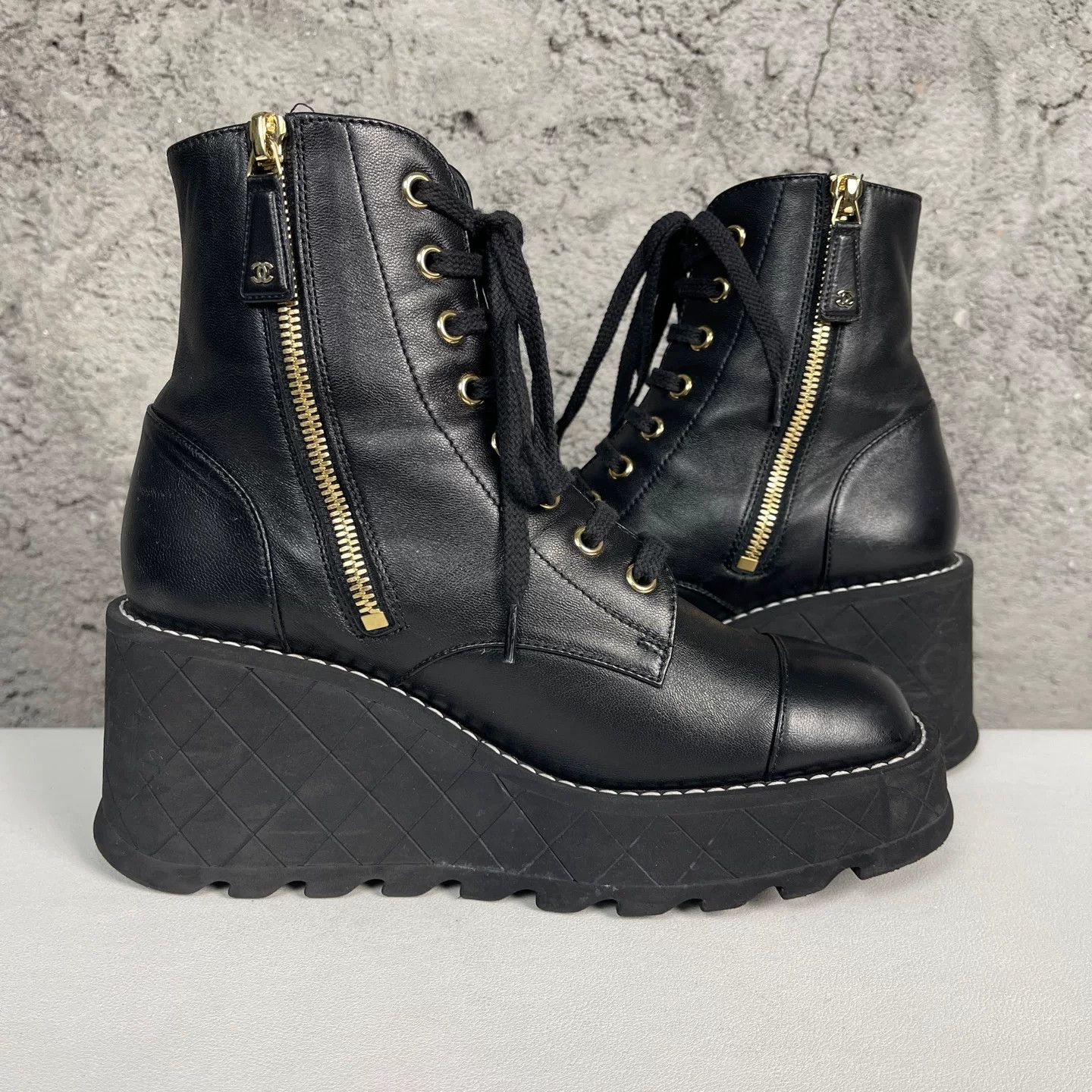 Chanel Chanel Quilted Platform Boots Size 36.5 Size US 6.5 / IT 36.5 - 6 Thumbnail