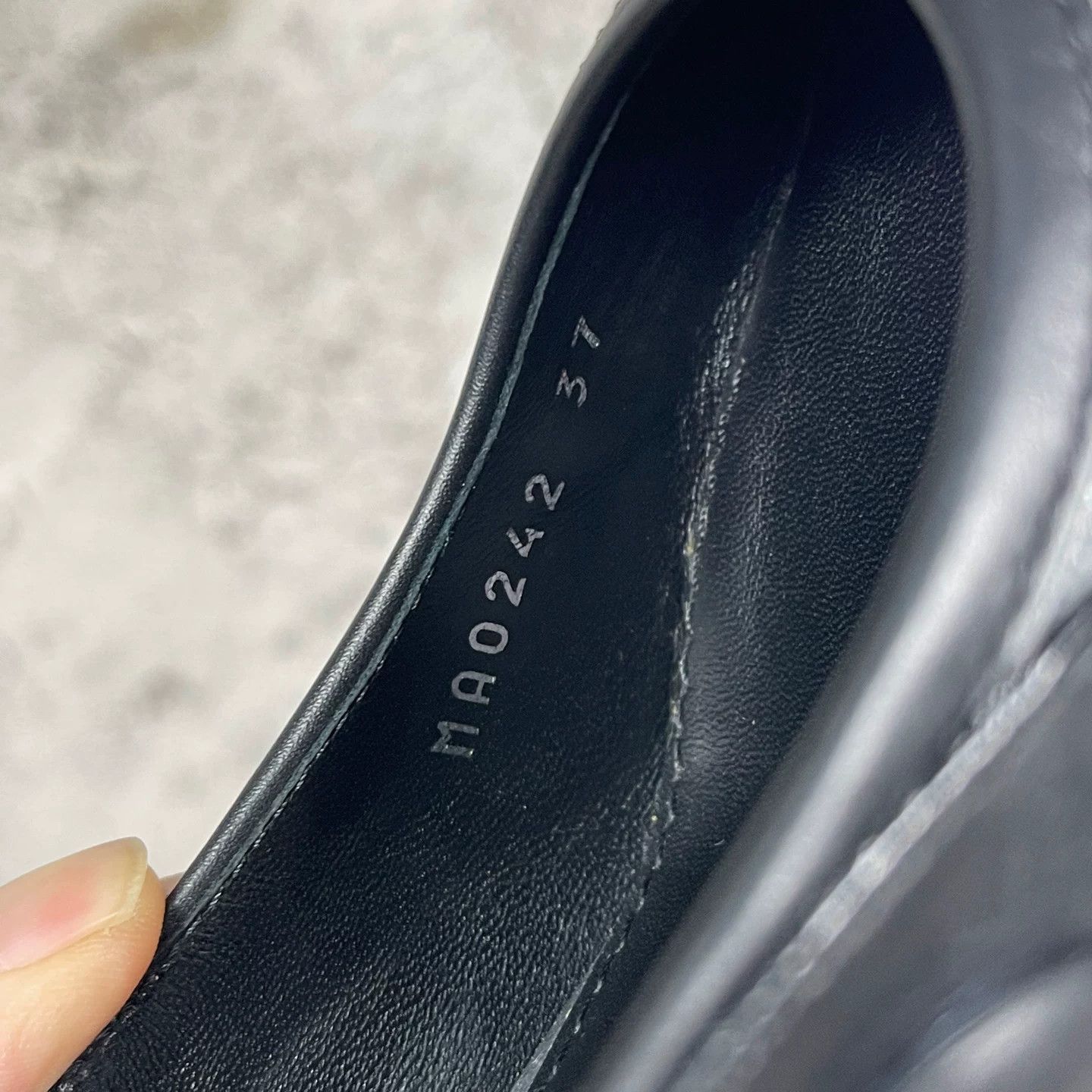 Louis Vuitton Louis Vuitton Sequin Kitten Heels Size 37 Size US 7 / IT 37 - 9 Thumbnail