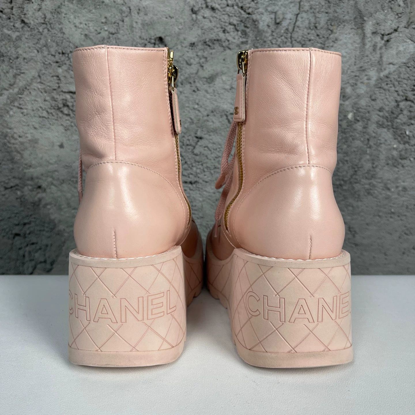 Chanel Chanel Pink Leather Platform Boots Size 36.5 Size US 6.5 / IT 36.5 - 5 Thumbnail