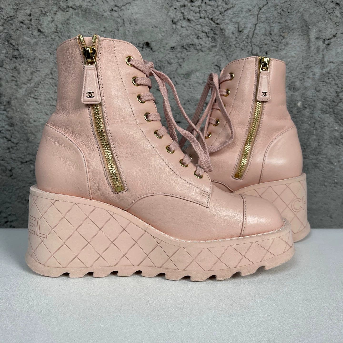 Chanel Chanel Pink Leather Platform Boots Size 36.5 Size US 6.5 / IT 36.5 - 6 Thumbnail