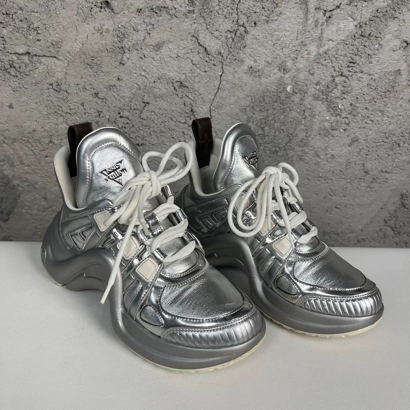 Louis Vuitton Louis Vuitton Silver Archlight Sneakers Size 36 Size US 6 / IT 36 - 2 Thumbnail