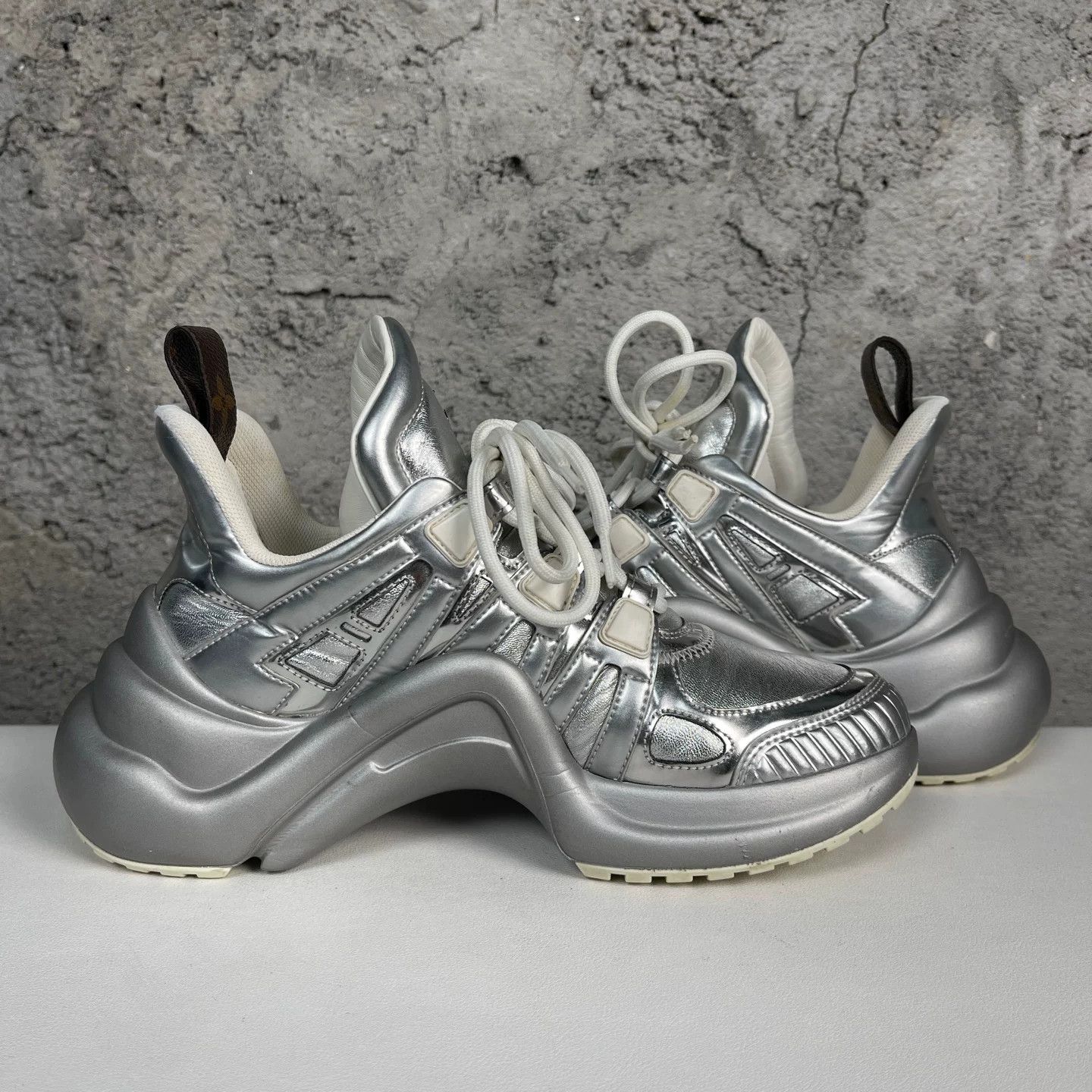 Louis Vuitton Louis Vuitton Silver Archlight Sneakers Size 36 Size US 6 / IT 36 - 6 Thumbnail