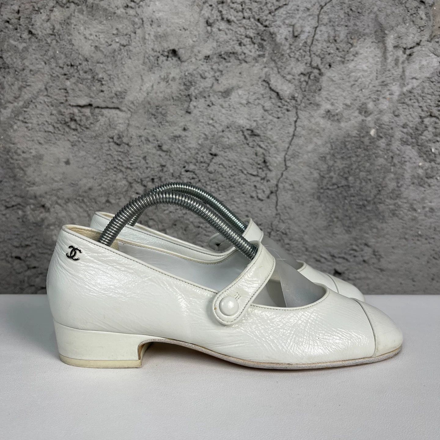 Chanel Chanel White Mary Jane Flats Size 37 Size US 7 / IT 37 - 3 Thumbnail