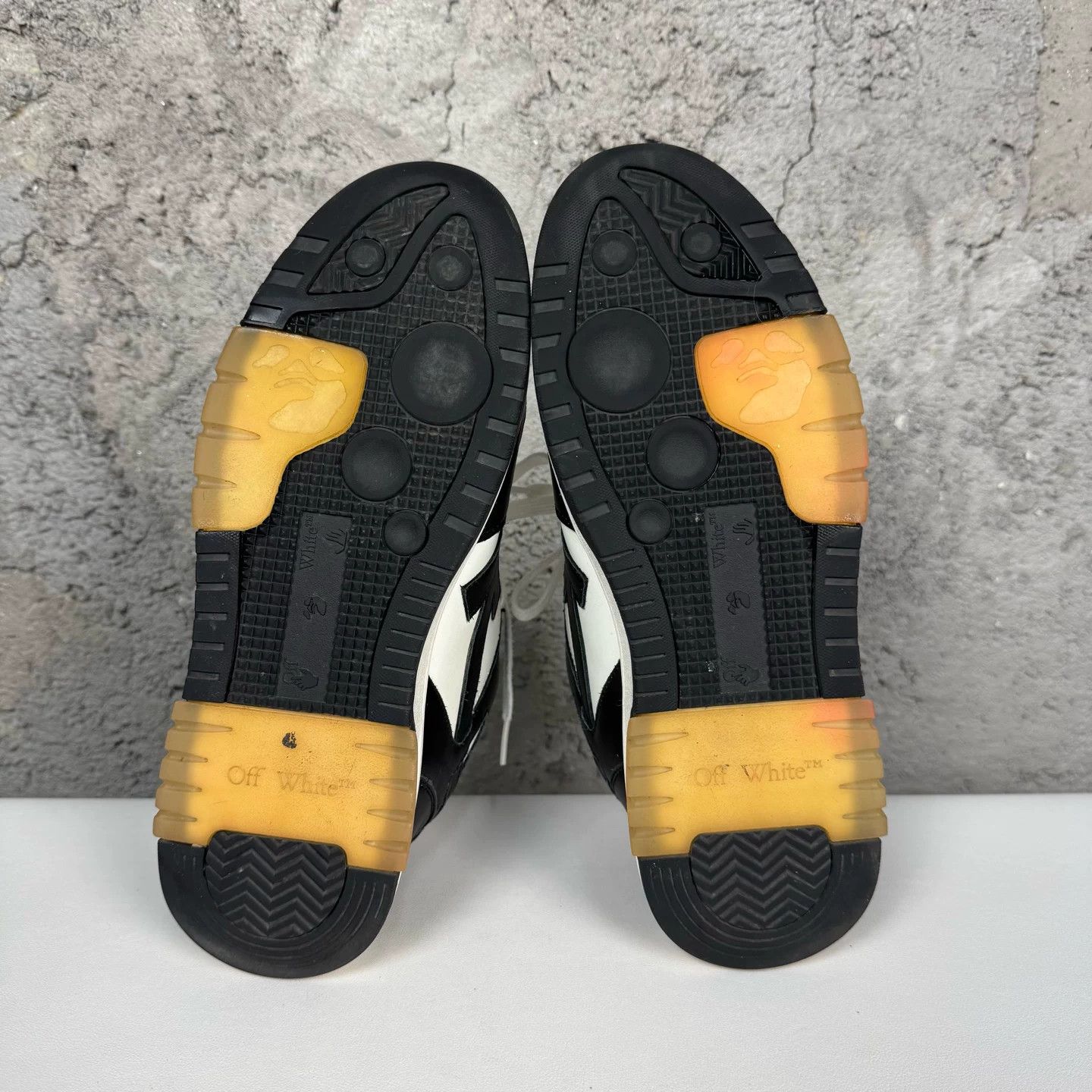 Off-White Off-White Out of Office Low-Top Sneakers Size 44 Size US 11 / EU 44 - 9 Thumbnail