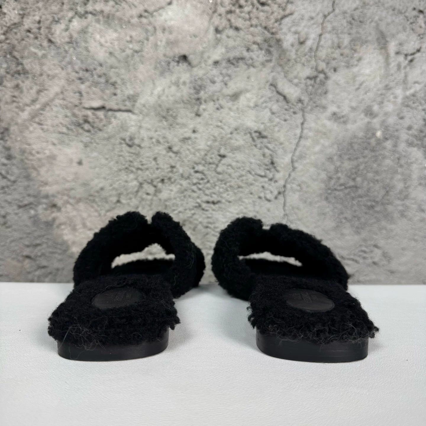 Hermes Hermes Shearling Sandals Size 37 Size US 7 / IT 37 - 5 Thumbnail