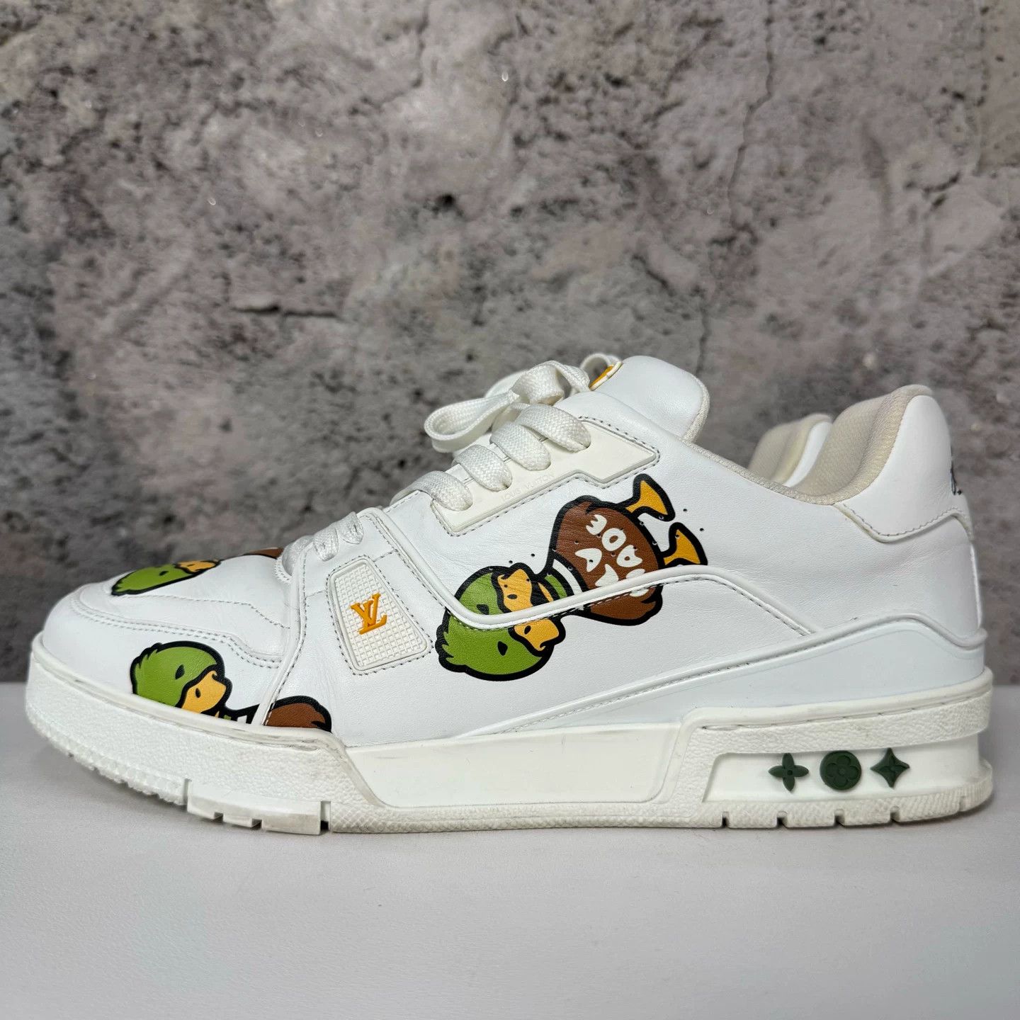 Louis Vuitton Louis Vuitton x Nigo Trainer Duck Sneakers Size 9 Size US 9 / EU 42 - 4 Thumbnail