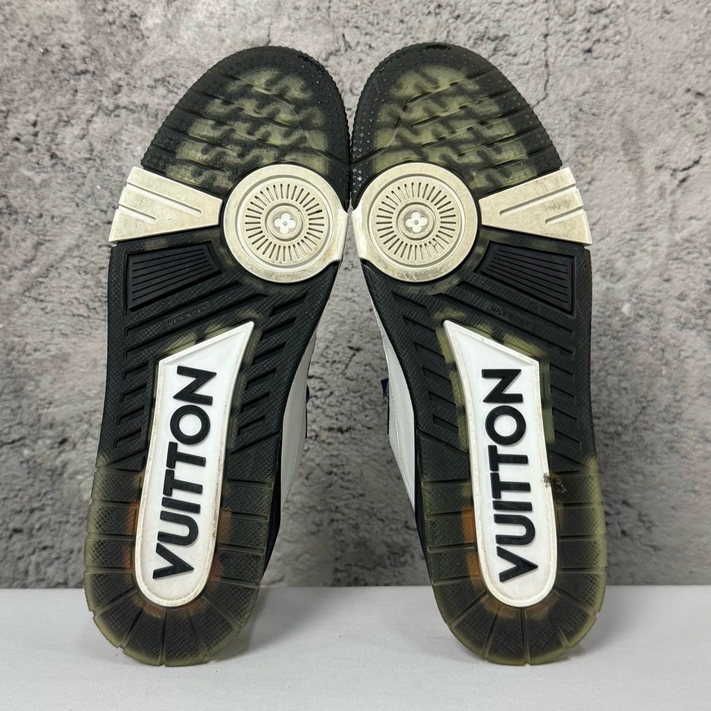 Louis Vuitton Louis Vuitton LV Trainer #54 Sneakers Size US 9 / EU 42 Size US 9 / EU 42 - 9 Thumbnail
