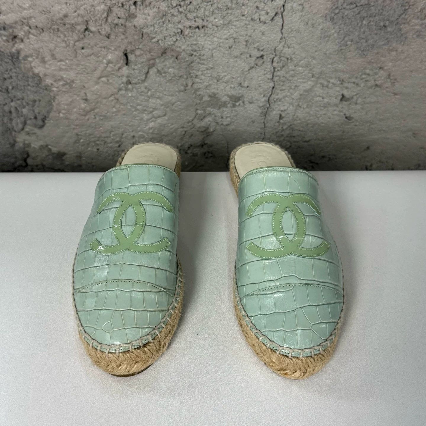 Chanel Chanel Croc Embossed Mules Size 39 Size US 8 / IT 38 - 8 Thumbnail