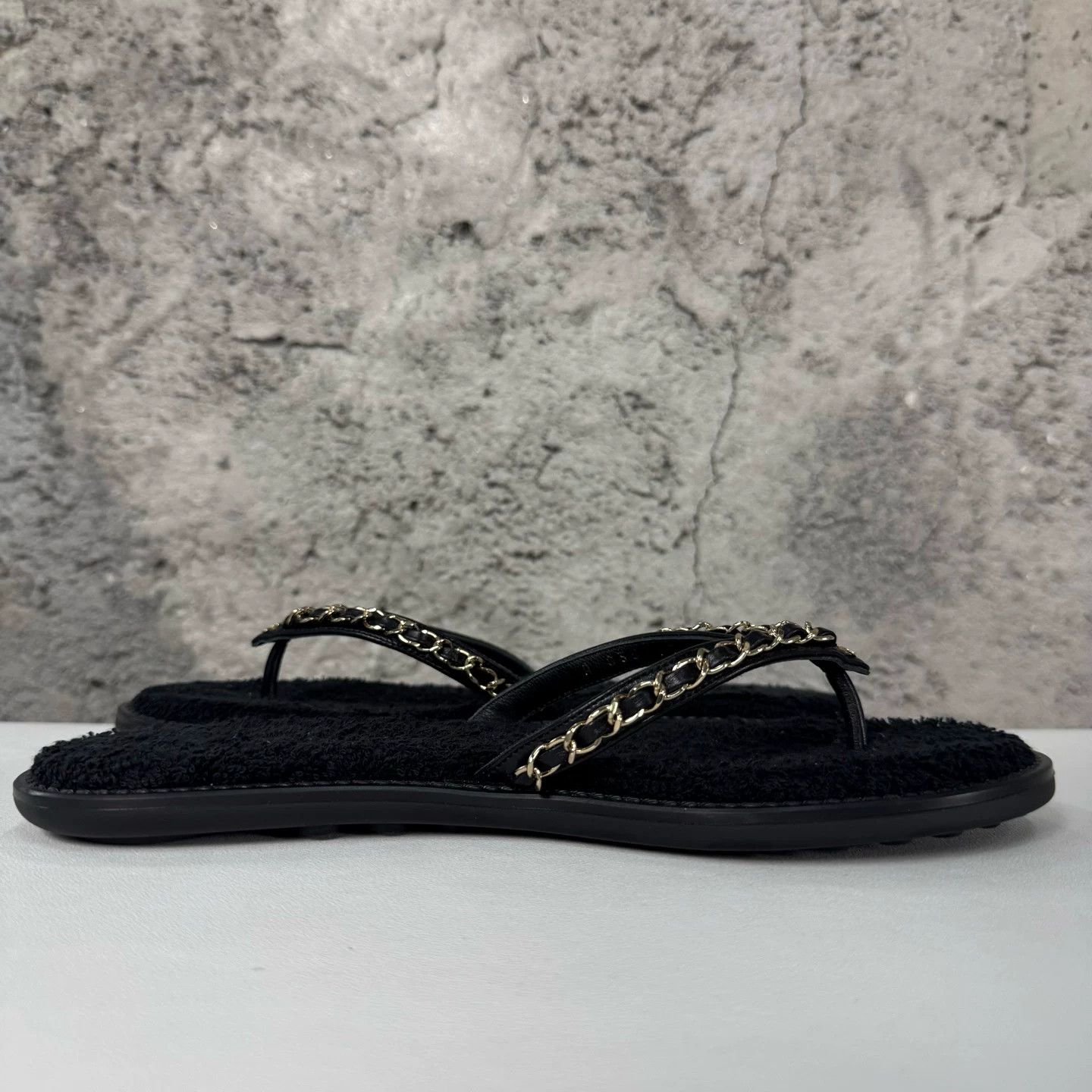 Chanel Chanel Chain Detail Thong Sandals Size 39 Size US 9 / IT 39 - 6 Thumbnail