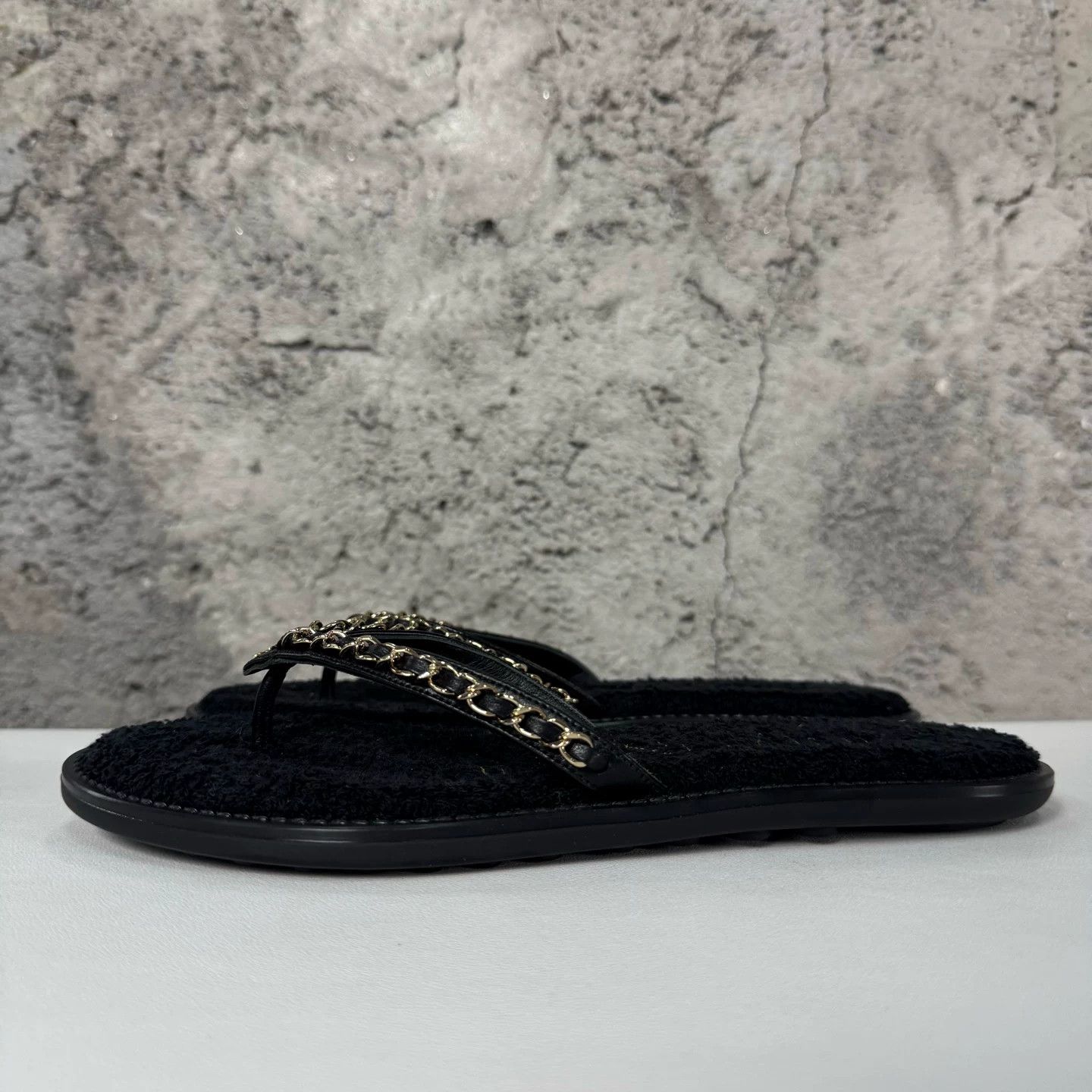 Chanel Chanel Chain Detail Thong Sandals Size 39 Size US 9 / IT 39 - 4 Thumbnail
