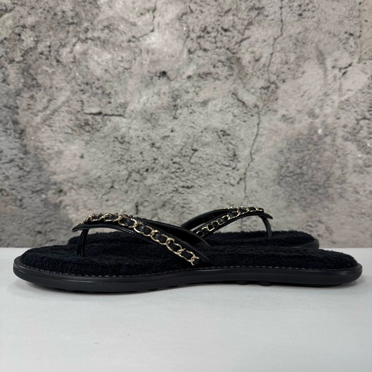 Chanel Chanel Chain Detail Thong Sandals Size 39 Size US 9 / IT 39 - 7 Thumbnail