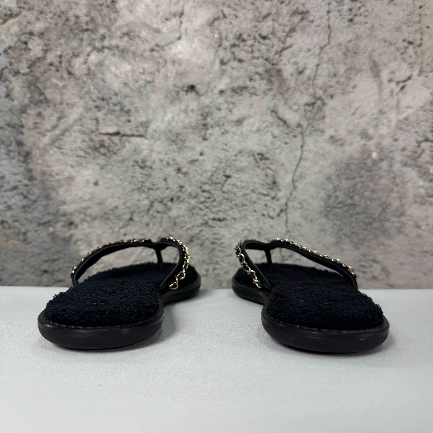 Chanel Chanel Chain Detail Thong Sandals Size 39 Size US 9 / IT 39 - 5 Thumbnail