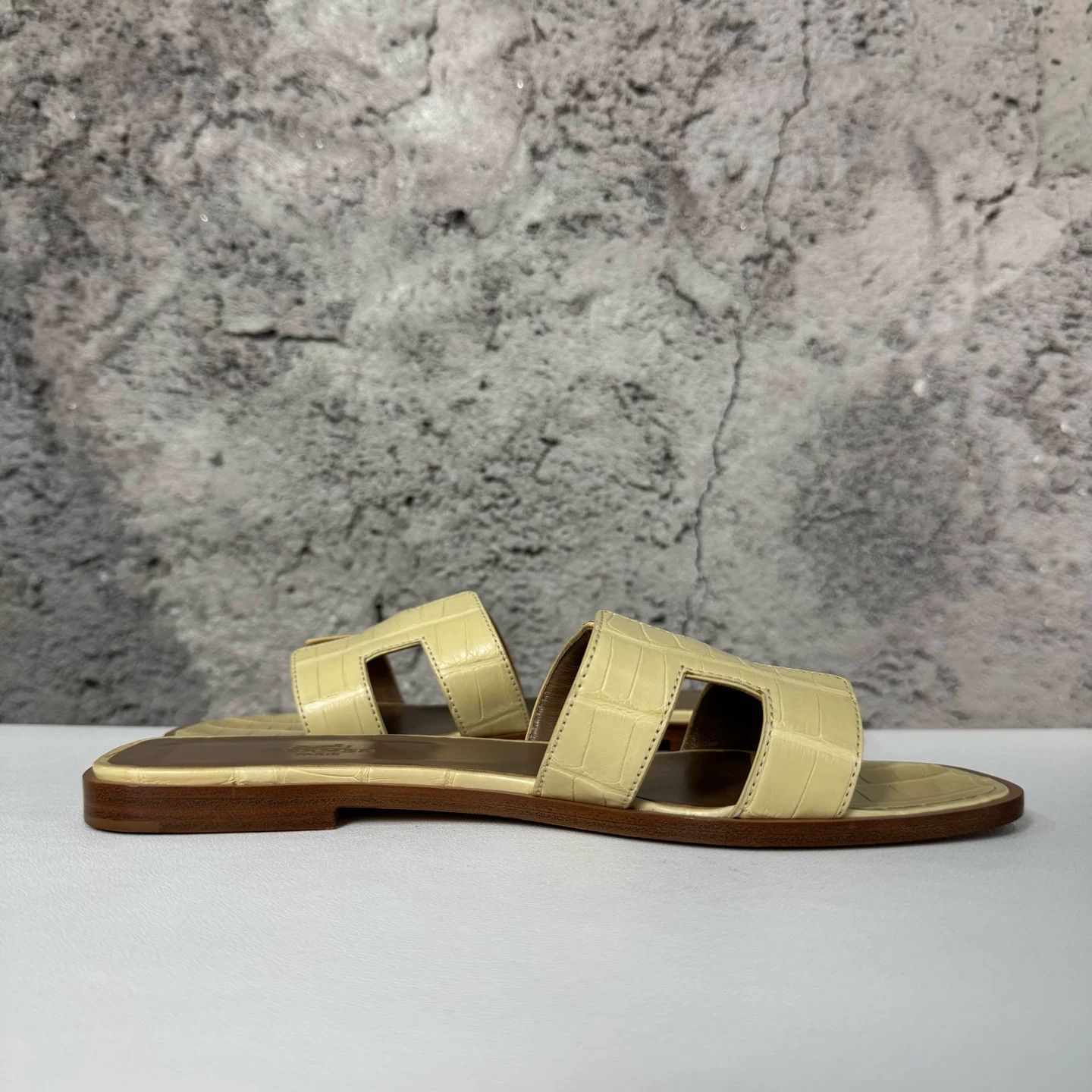 Hermes Hermes Oran Sandals Size 38 Size US 8 / IT 38 - 6 Thumbnail