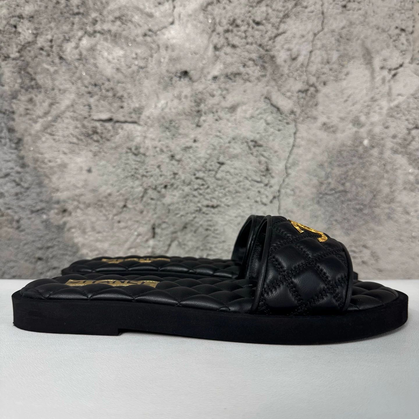 Chanel Chanel Quilted CC Logo Sandals Size 39 Size US 9 / IT 39 - 3 Thumbnail