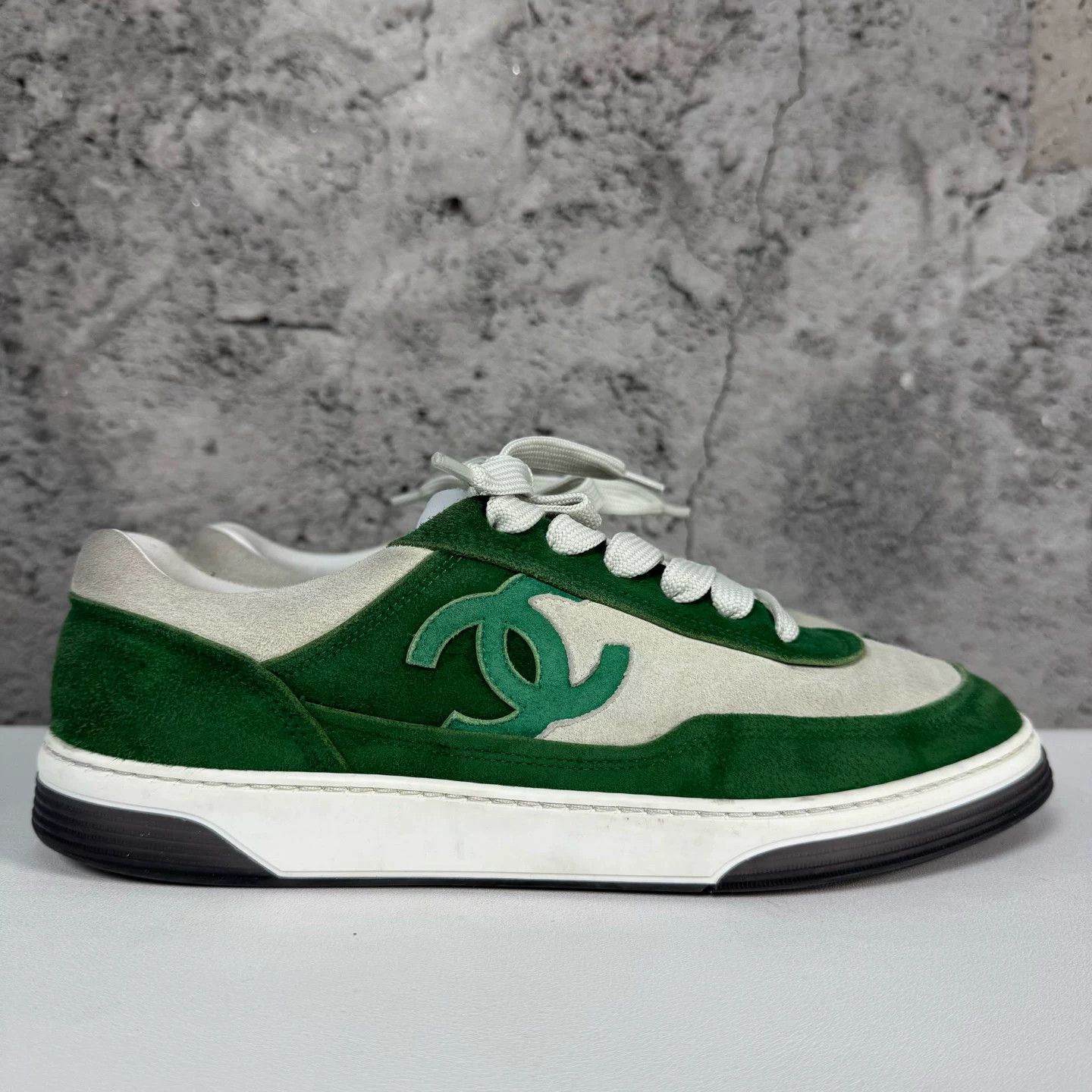 Chanel Chanel Green Suede Low-Top Sneakers Size 41 Size US 11 / IT 41 - 3 Thumbnail
