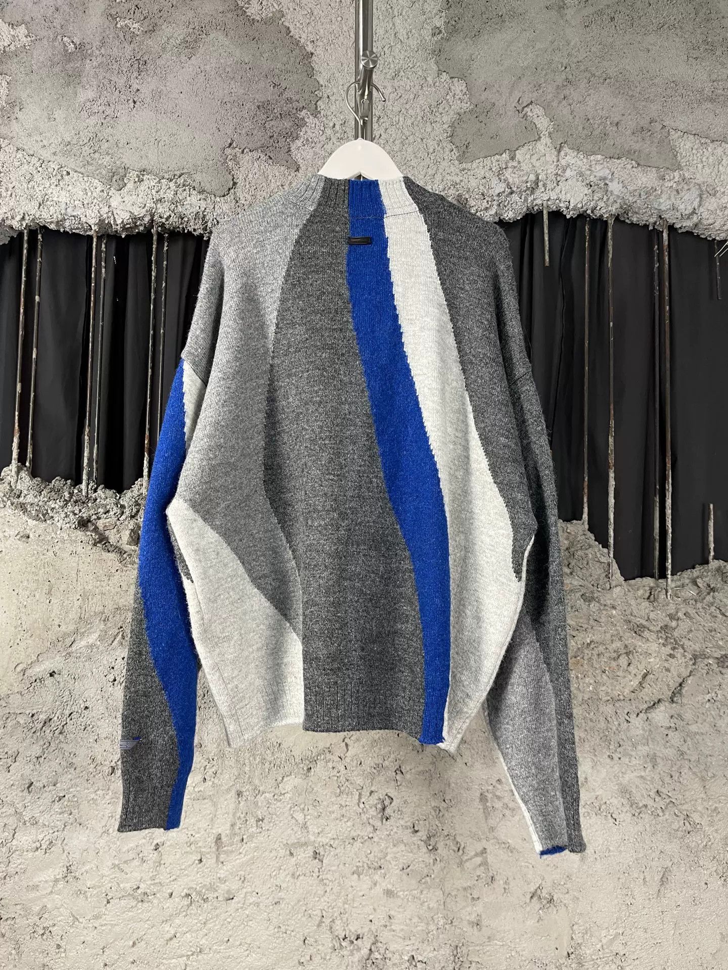 Ader Error Ader Error Colorblock Sweater Size L Size US L / EU 52-54 / 3 - 3 Thumbnail